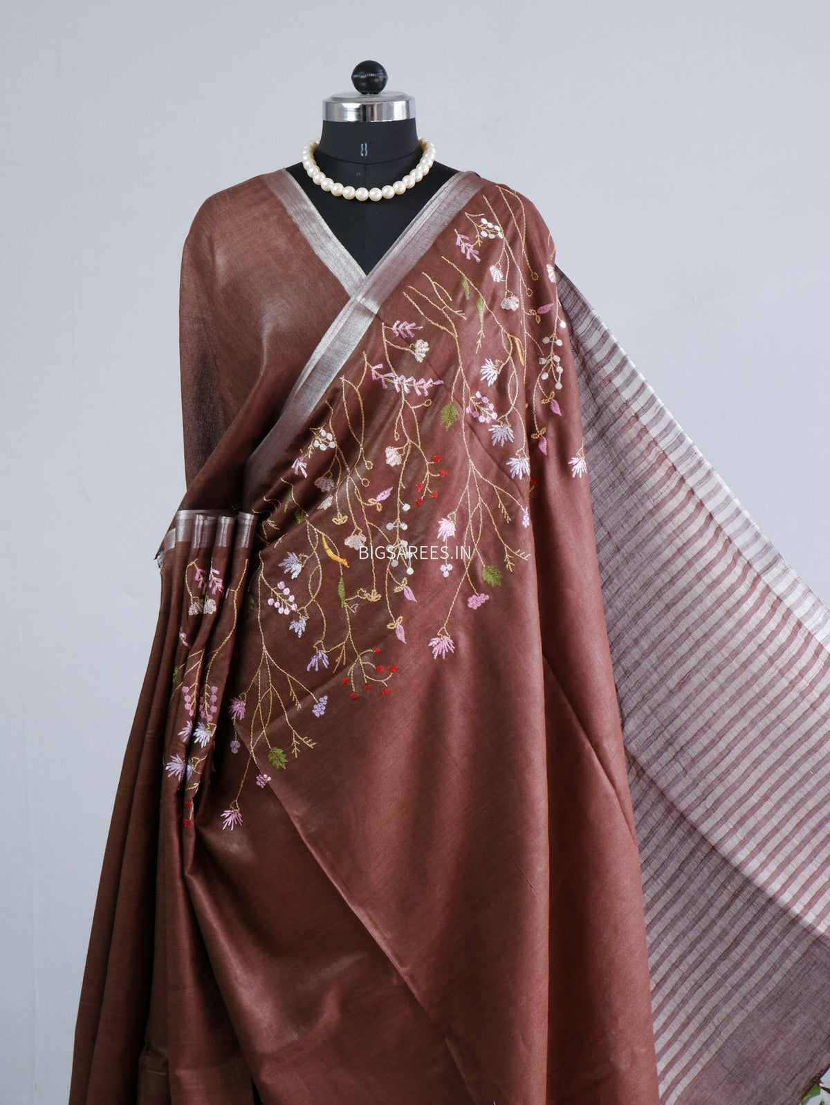 Hand-Embroidered Linen Saree | Cotton Linen |