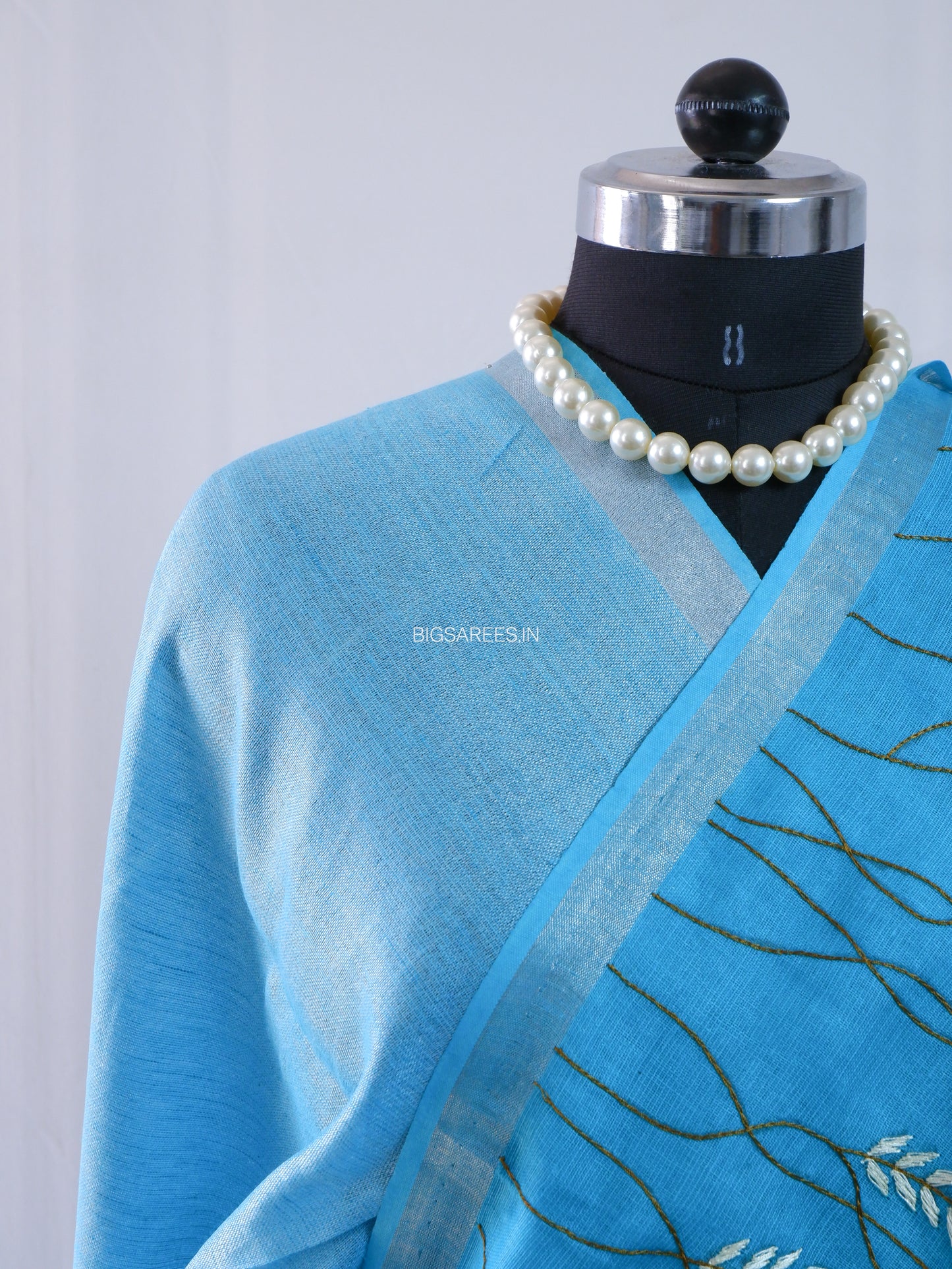 Hand-Embroidered Linen Saree | Linen by Linen | Blue