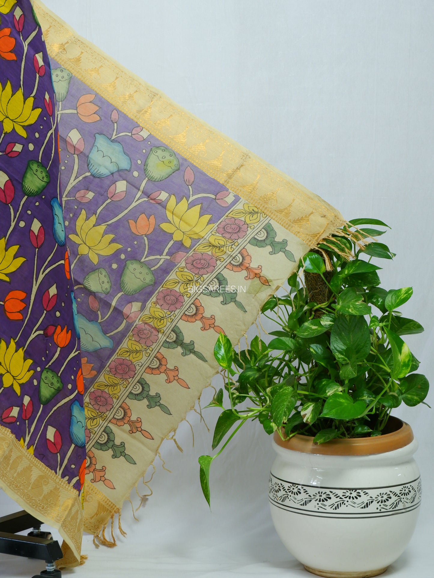 Pen Kalamkari Hand Painted Bangalore Silk Dupatta | Violet | 36"