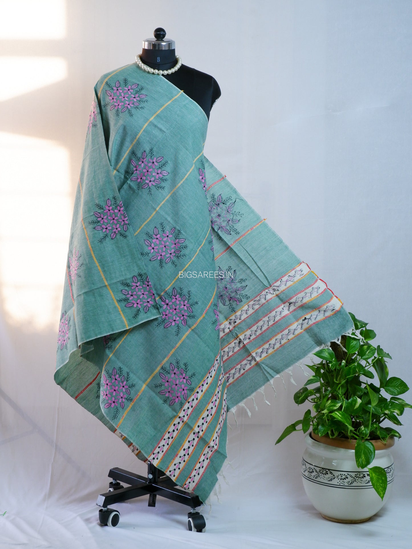 Hand-Embroidered Kantha - Stitch Dupatta | Pure Khesh Cotton | Green