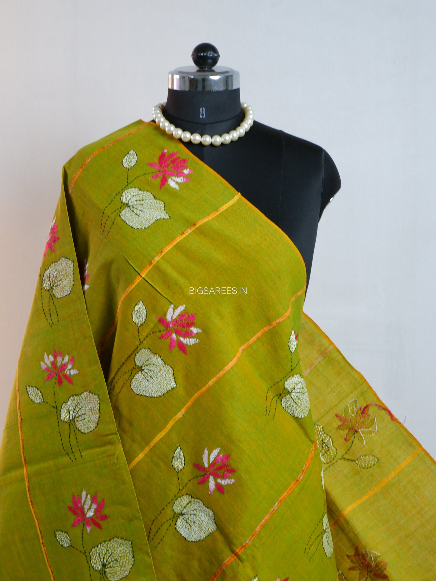 Hand-Embroidered Kantha - Stitch Dupatta | Pure Khesh Cotton | Green
