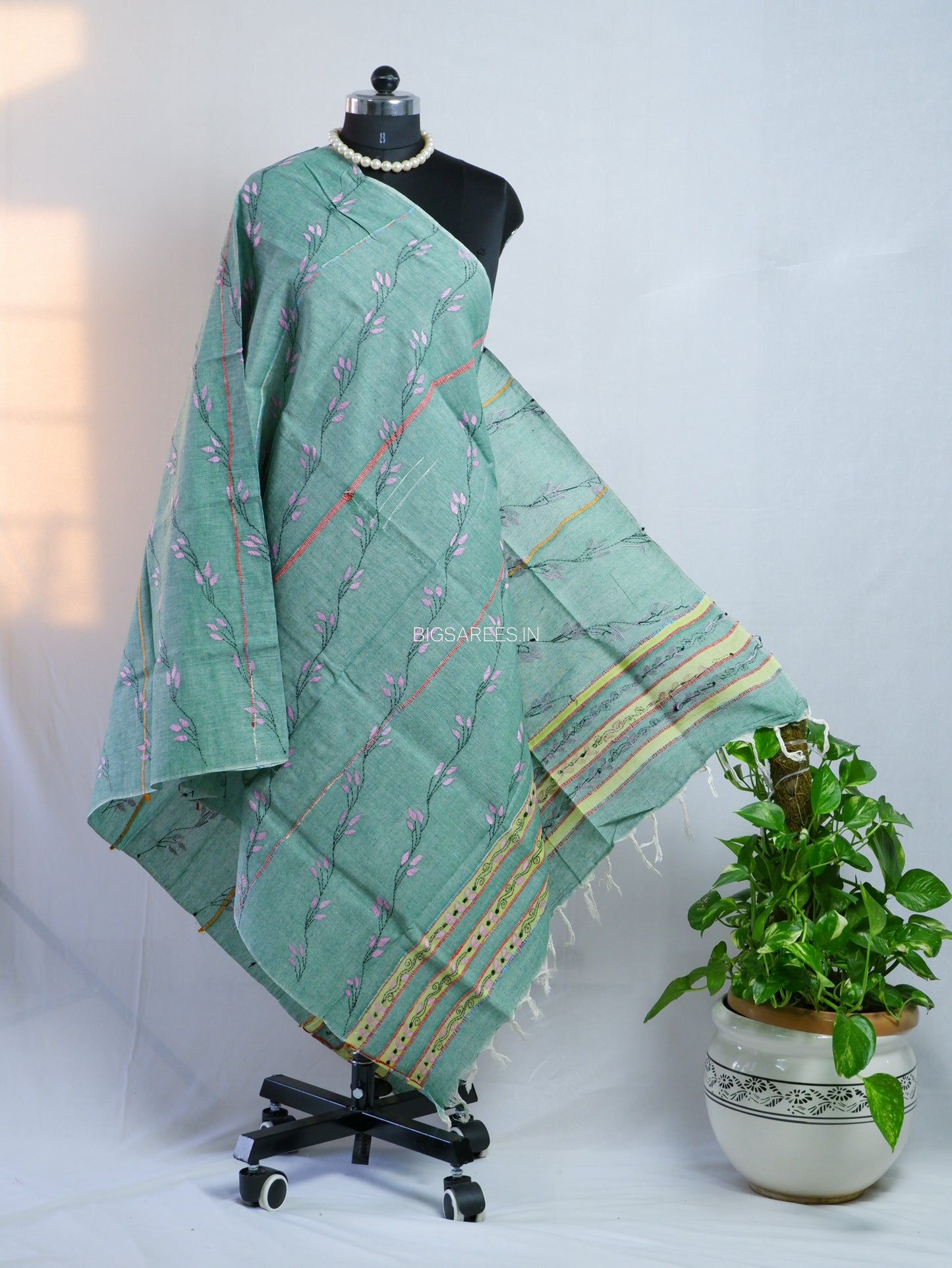 Hand-Embroidered Kantha - Stitch Dupatta | Pure Khesh Cotton | Green