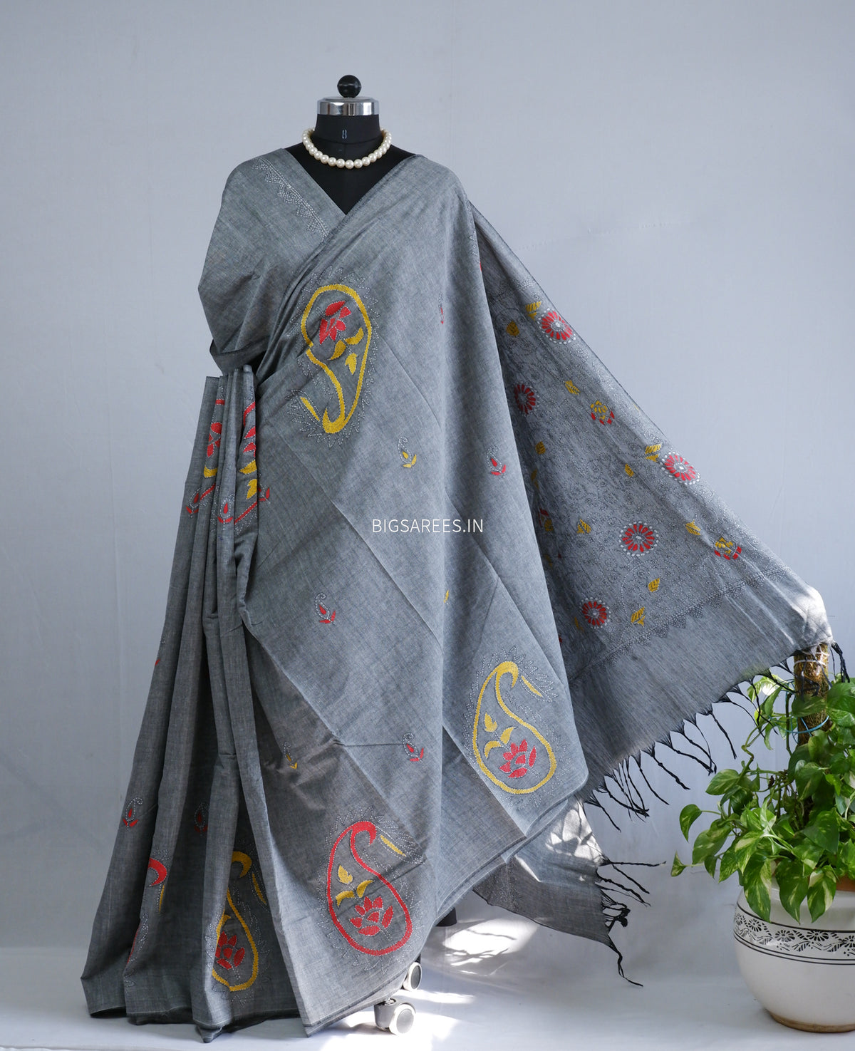Kantha Hand-Embroidered Saree | Pure Khadi Cotton | Grey