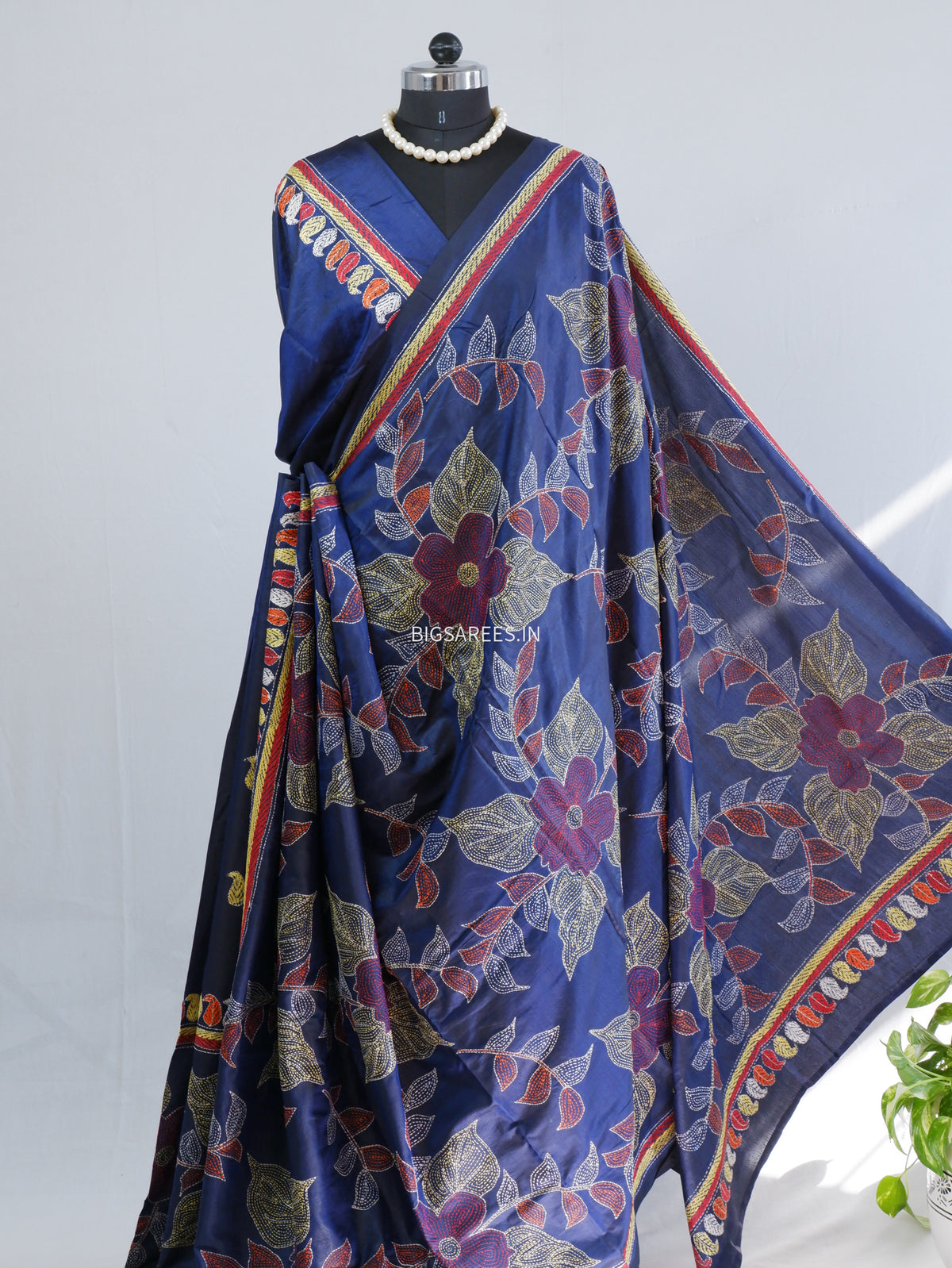 Kantha-Stitch Hand Embroidered Saree | Blended Bangalore Silk / Art Silk | Navy Blue