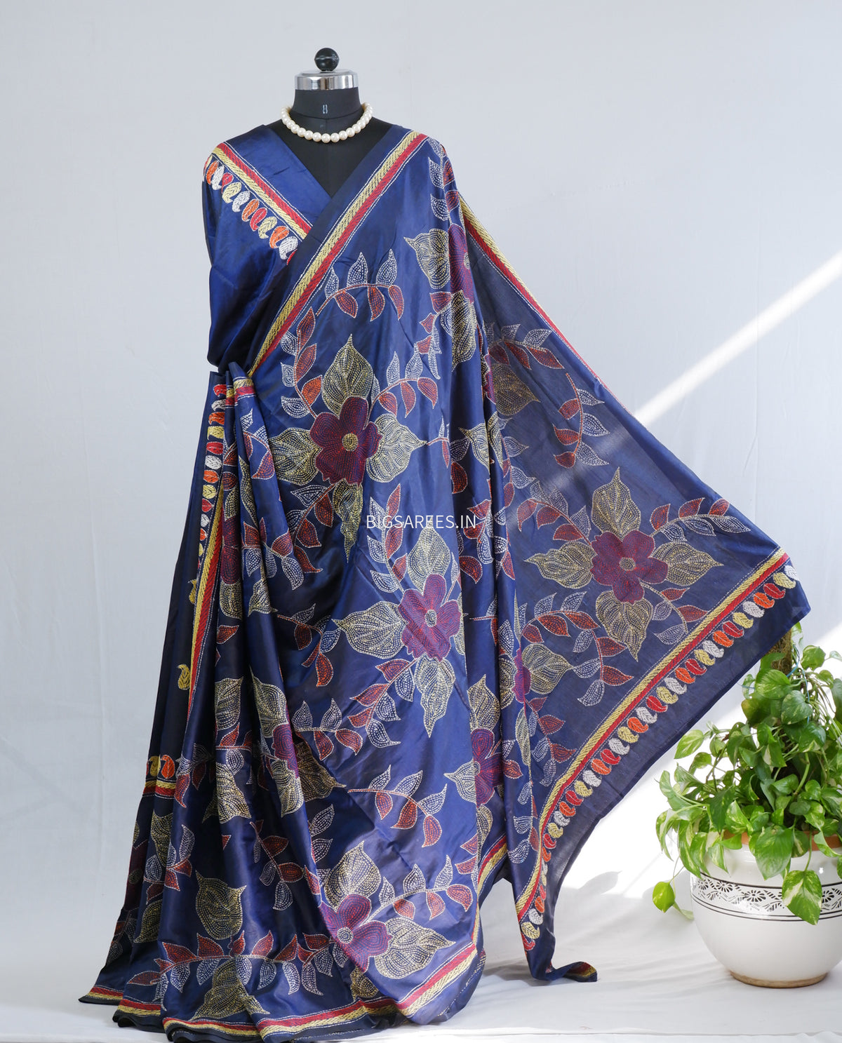 Kantha-Stitch Hand Embroidered Saree | Blended Bangalore Silk / Art Silk | Navy Blue