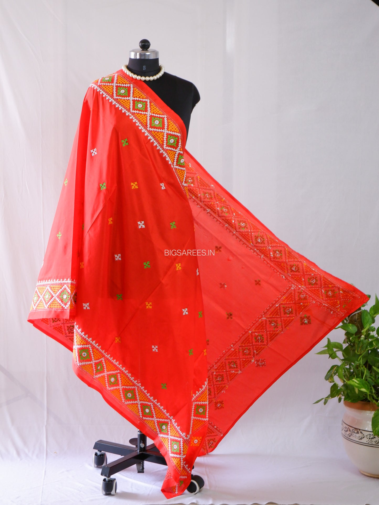 Kutchi Work Dupatta | Blended Bangalore Silk | Foil Mirror | Red
