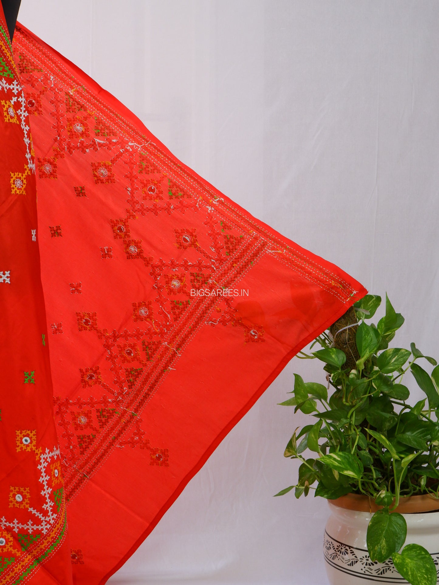 Kutchi Work Dupatta | Blended Bangalore Silk | Foil Mirror | Red