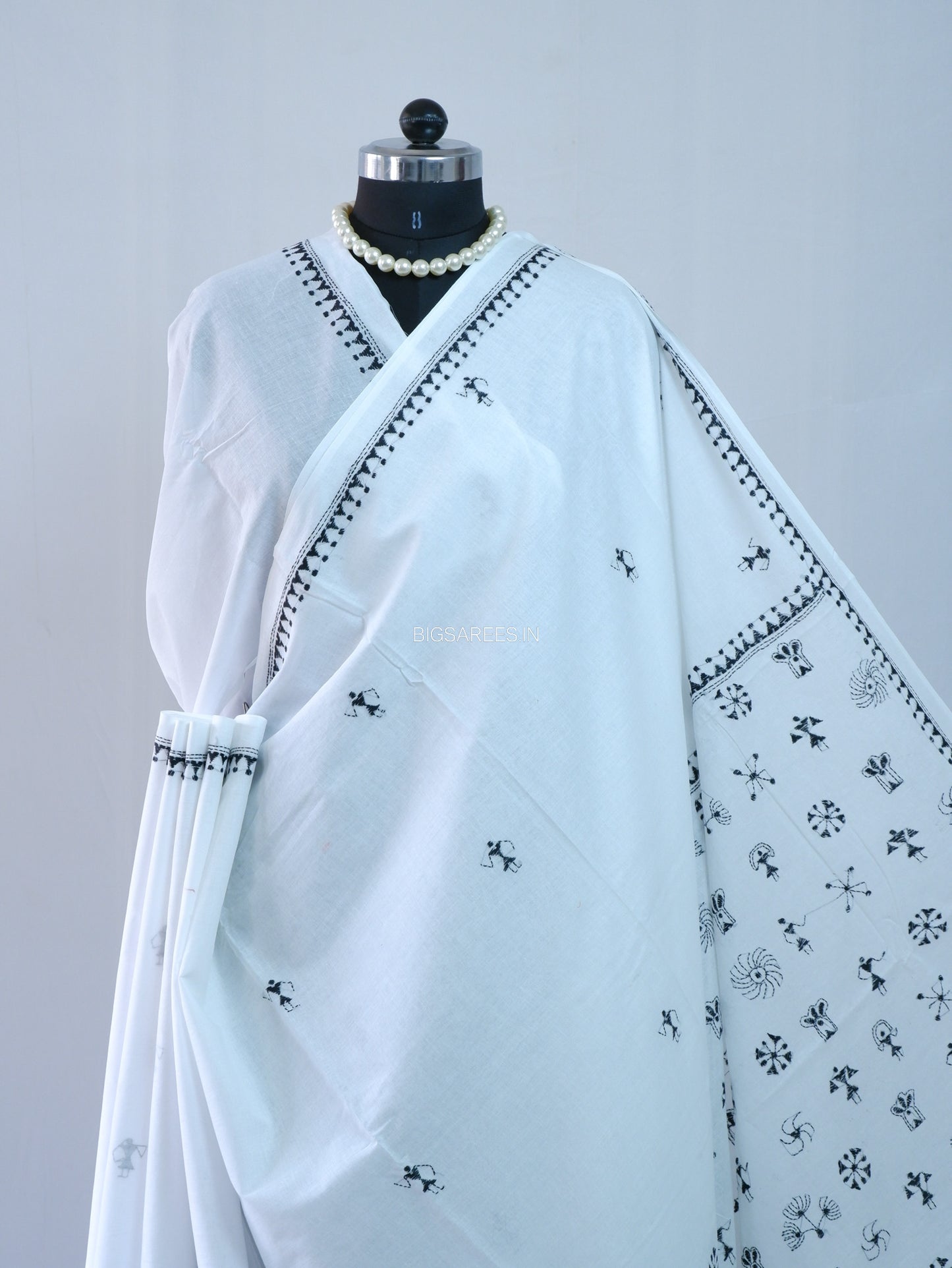Kantha Hand-Embroidered Saree | Pure Mal Mal Cotton | White