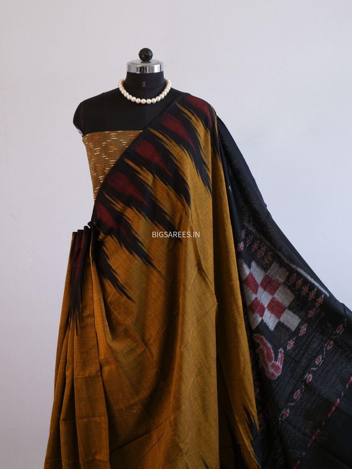 Sambalpuri Ikat Handwoven Saree | Cotton | Raw Umber