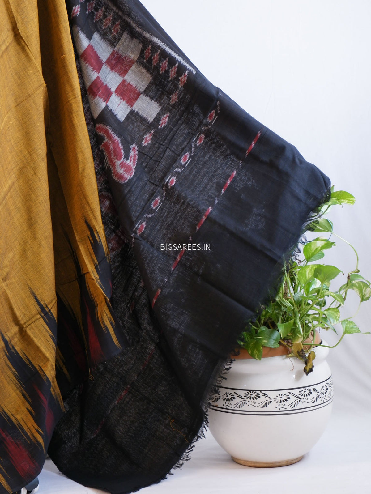 Sambalpuri Ikat Handwoven Saree | Cotton | Raw Umber