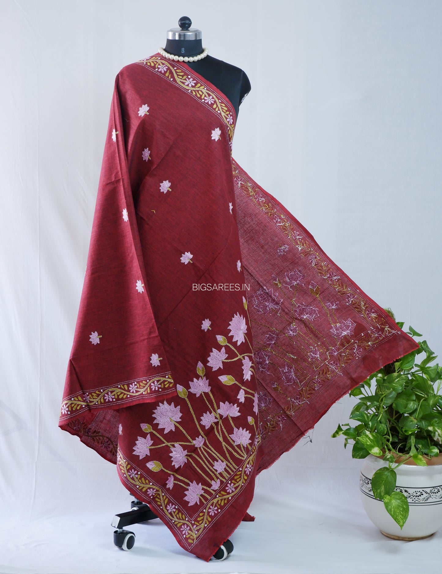 Hand-Embroidered Kantha Stitch Dupatta | Khadi Cotton | Maroon