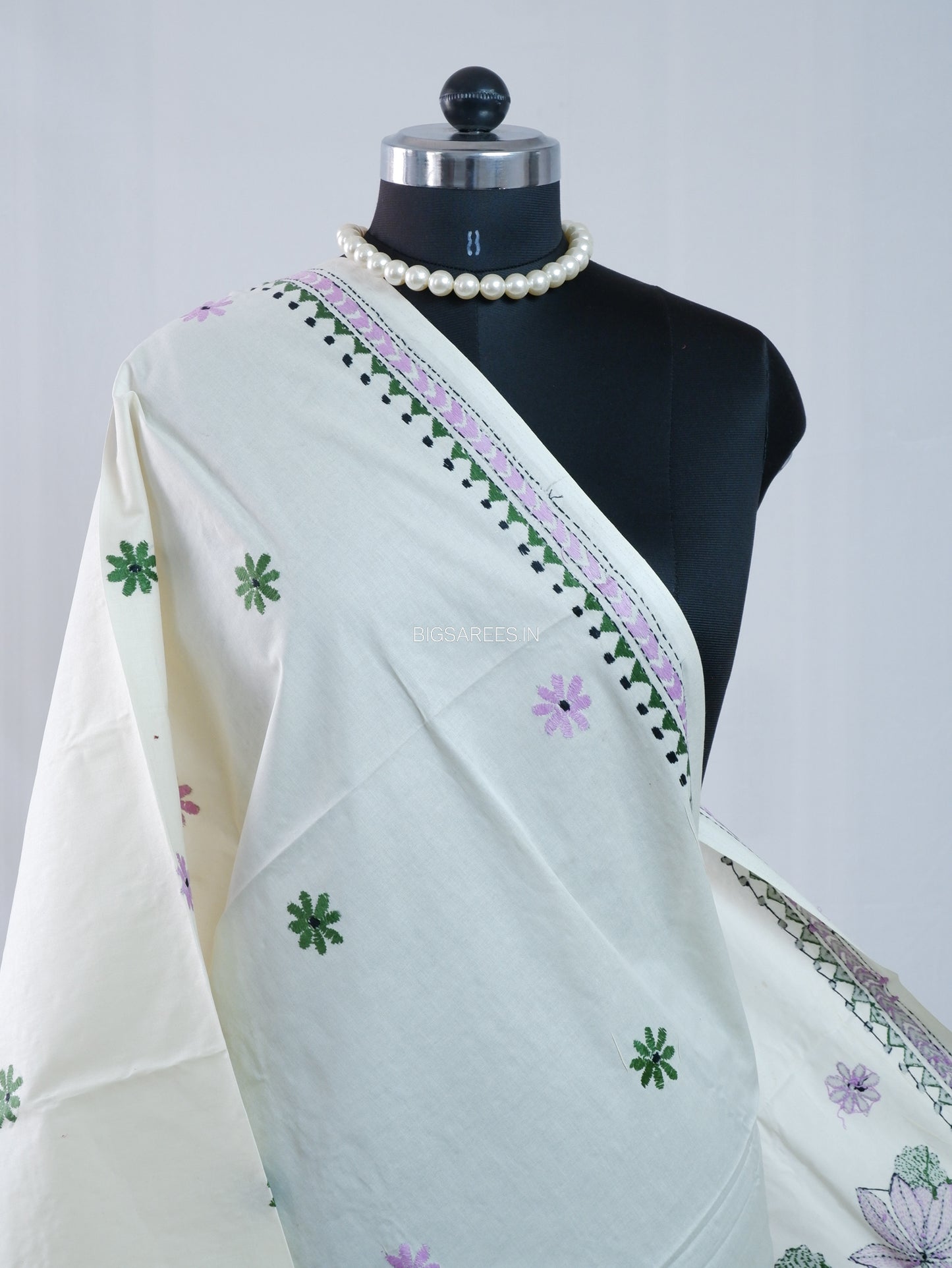 Hand-Embroidered Kantha Stitch Dupatta | Khadi Cotton | White