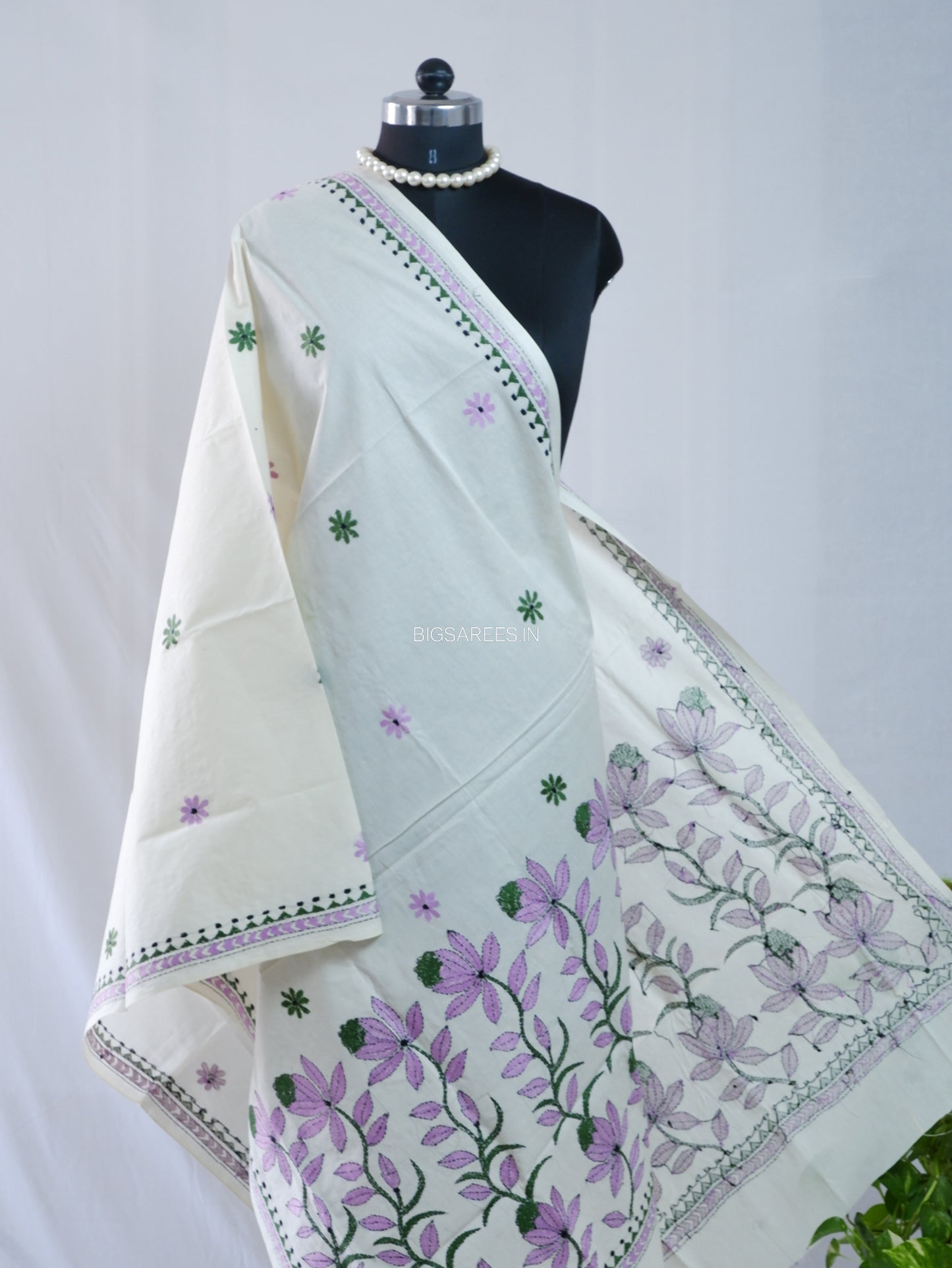 Hand-Embroidered Kantha Stitch Dupatta | Khadi Cotton | White