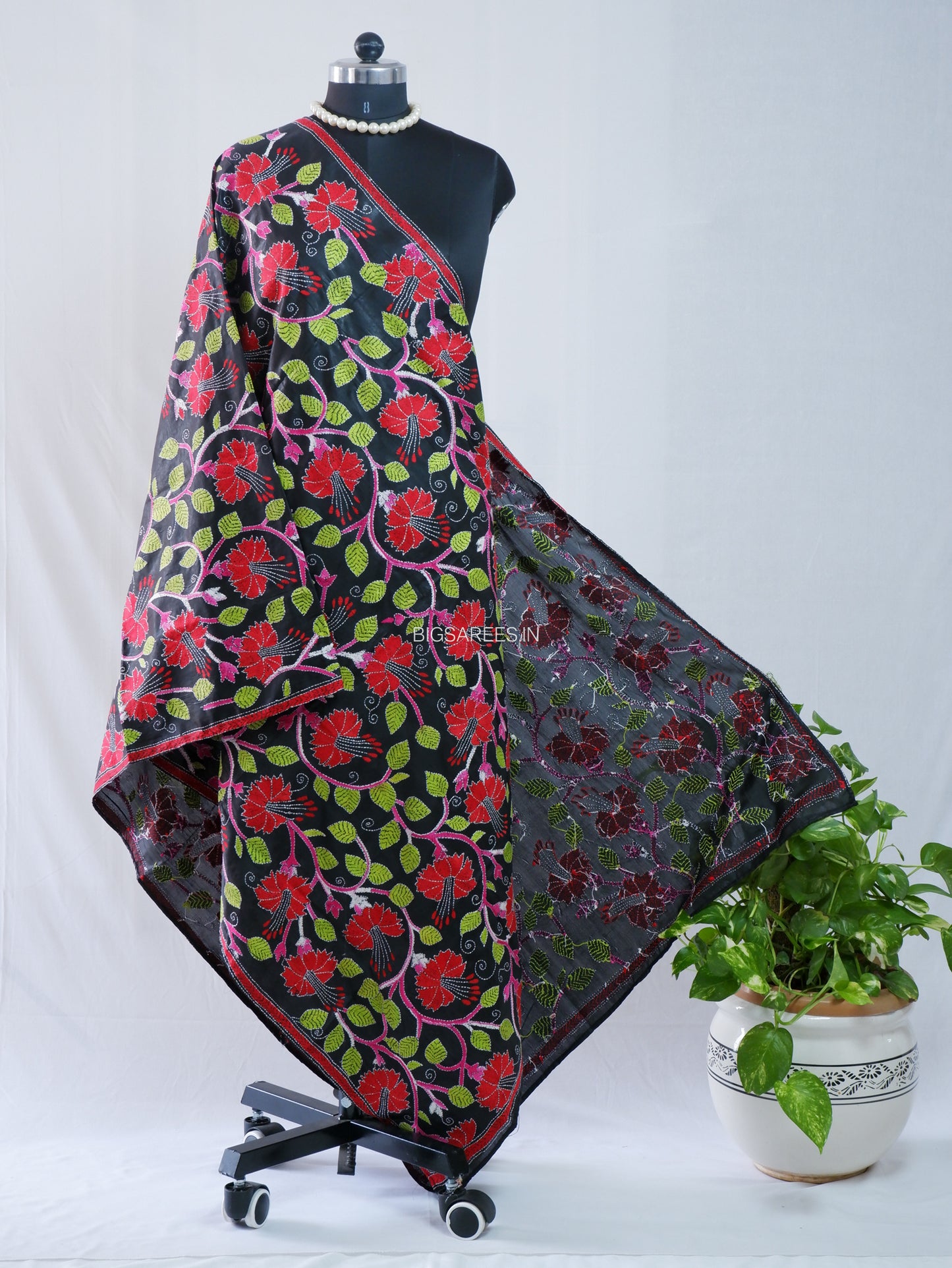 Kantha Hand-Embroidered Dupatta | Blended Bangalore Silk | Full Work | Black