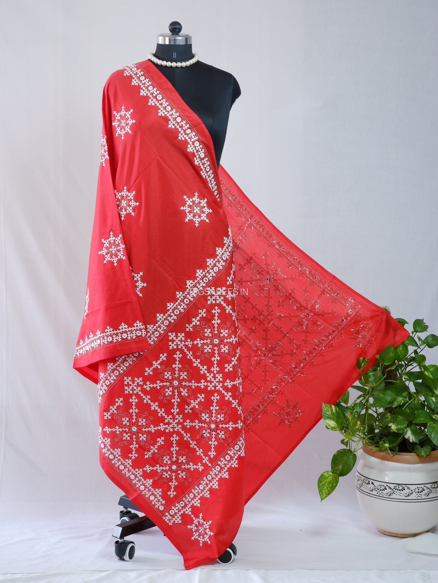 Kutchi Work Dupatta | Blended Bangalore Silk | Foil Mirror | Red