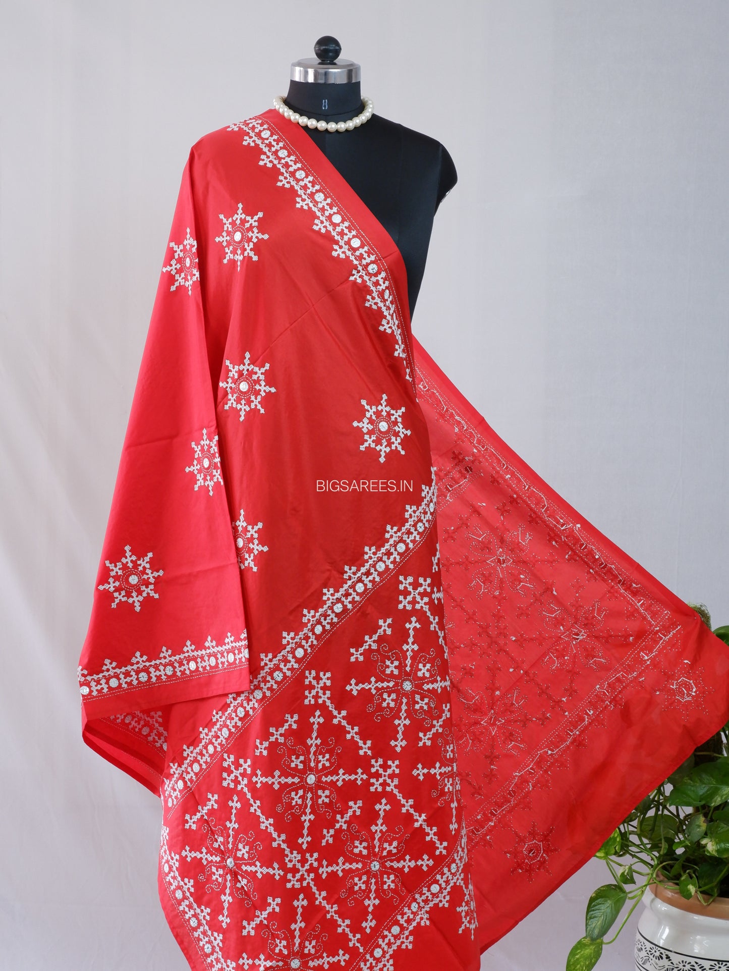 Kutchi Work Dupatta | Blended Bangalore Silk | Foil Mirror | Red