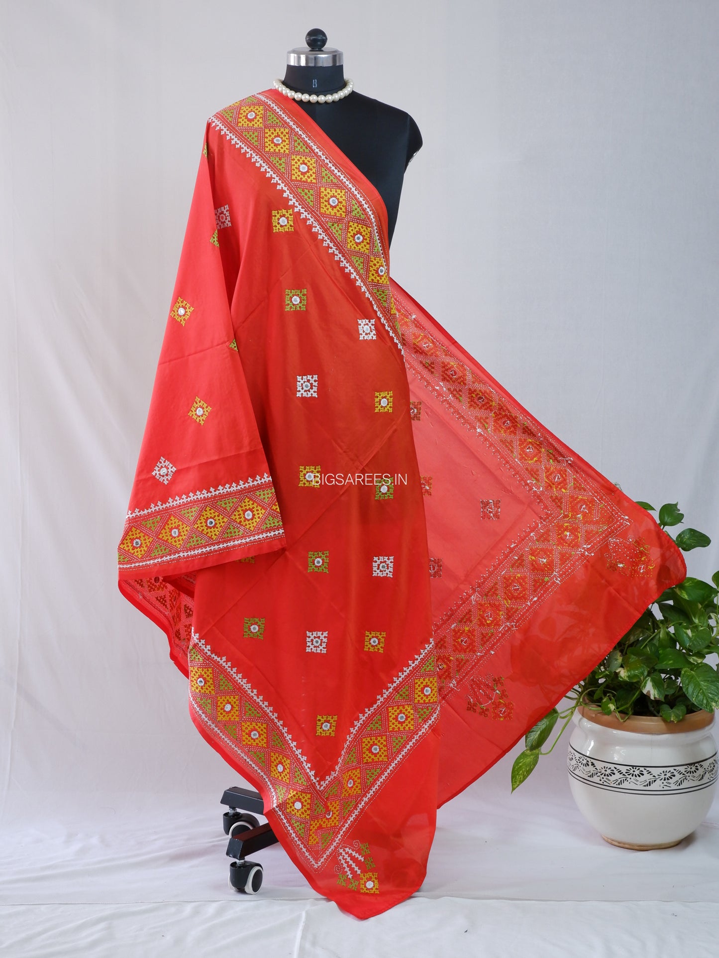 Kutchi Work Dupatta | Blended Bangalore Silk | Foil Mirror | Red