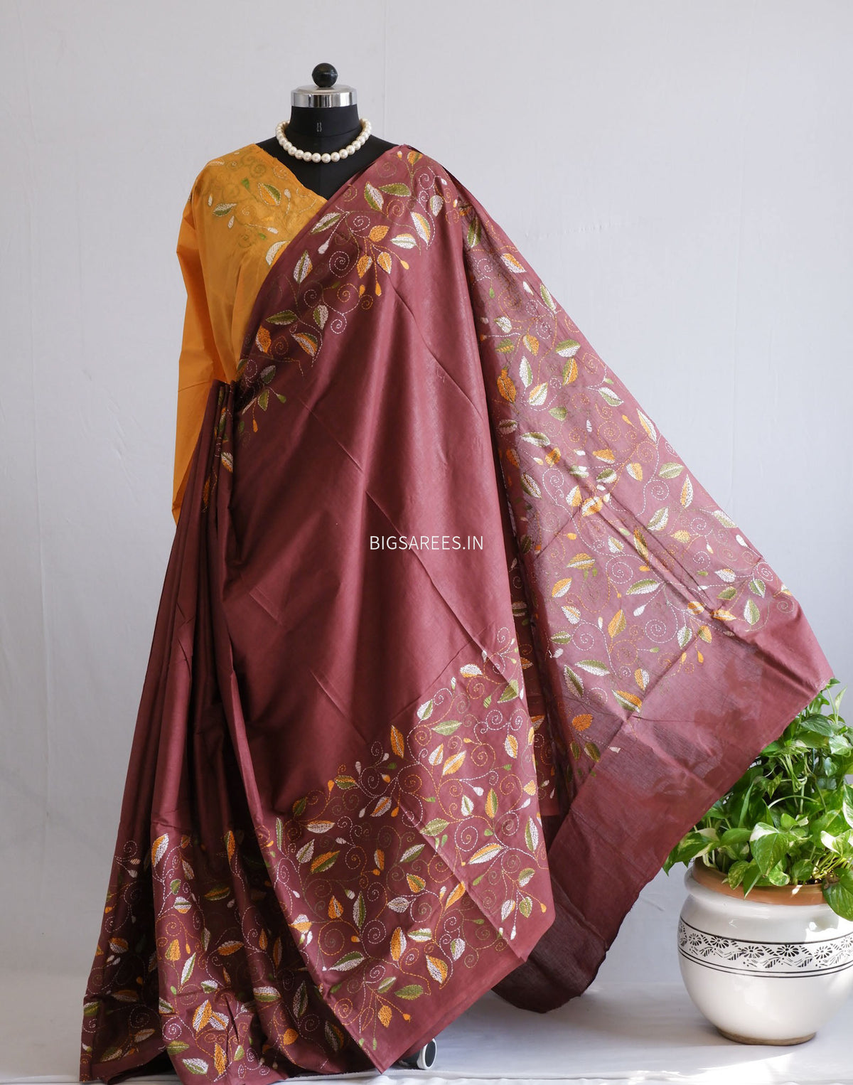 Kantha Hand-Embroidered Saree | Pure Mal Mal Cotton | Brown