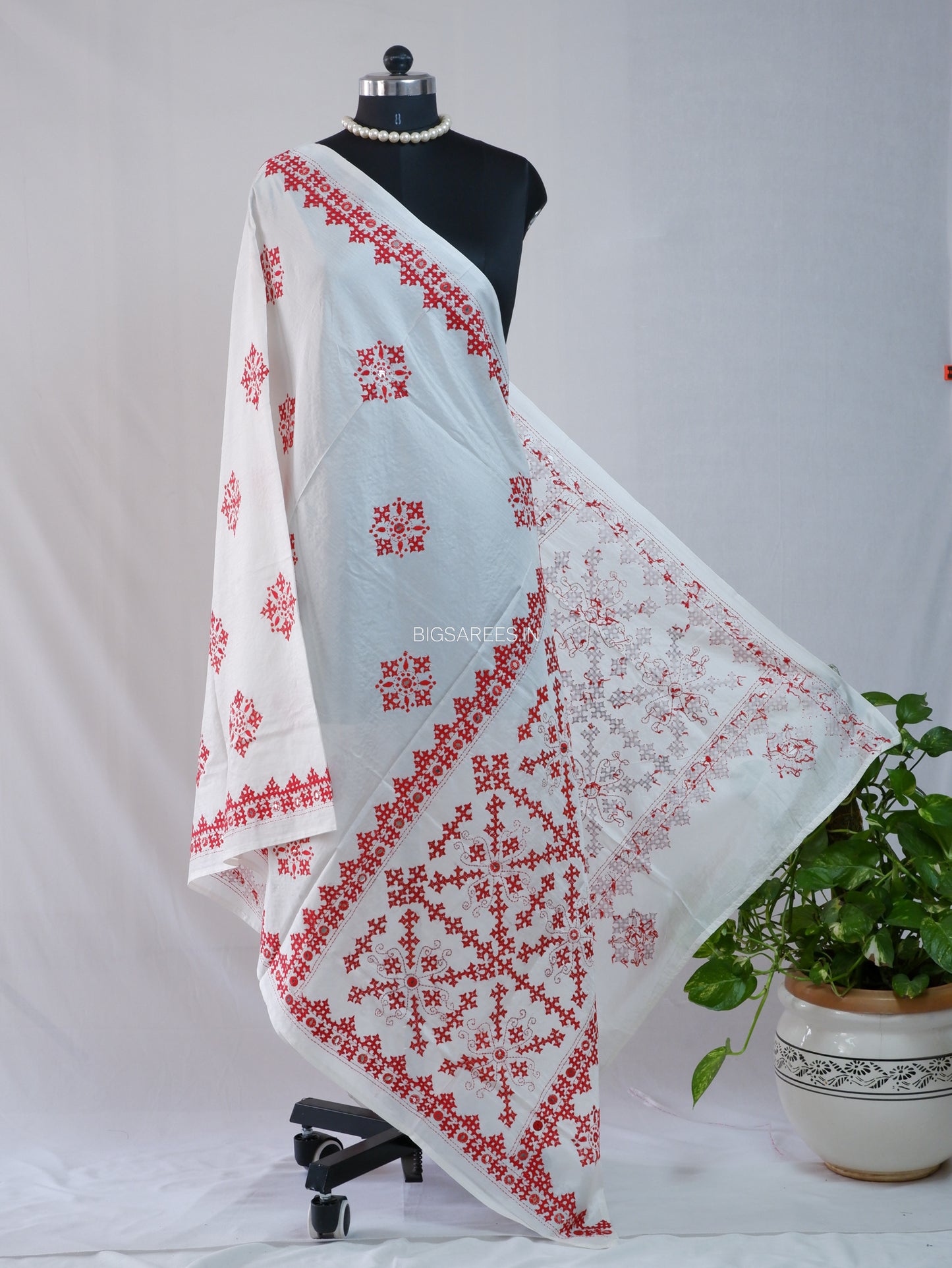 Kutchi Work Dupatta | Blended Bangalore Silk | Foil Mirror | White