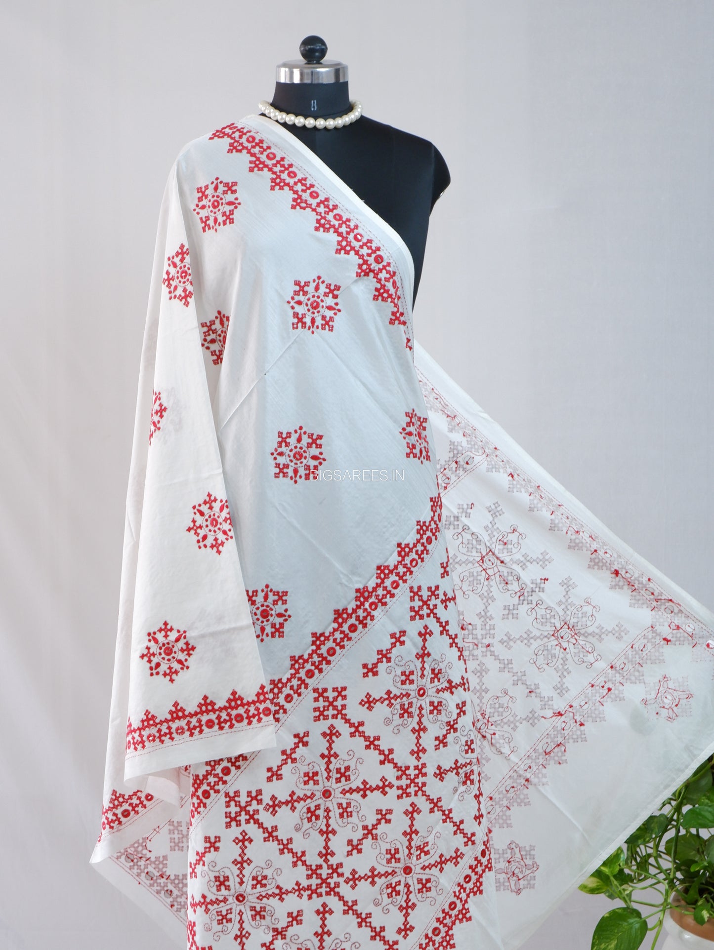 Kutchi Work Dupatta | Blended Bangalore Silk | Foil Mirror | White