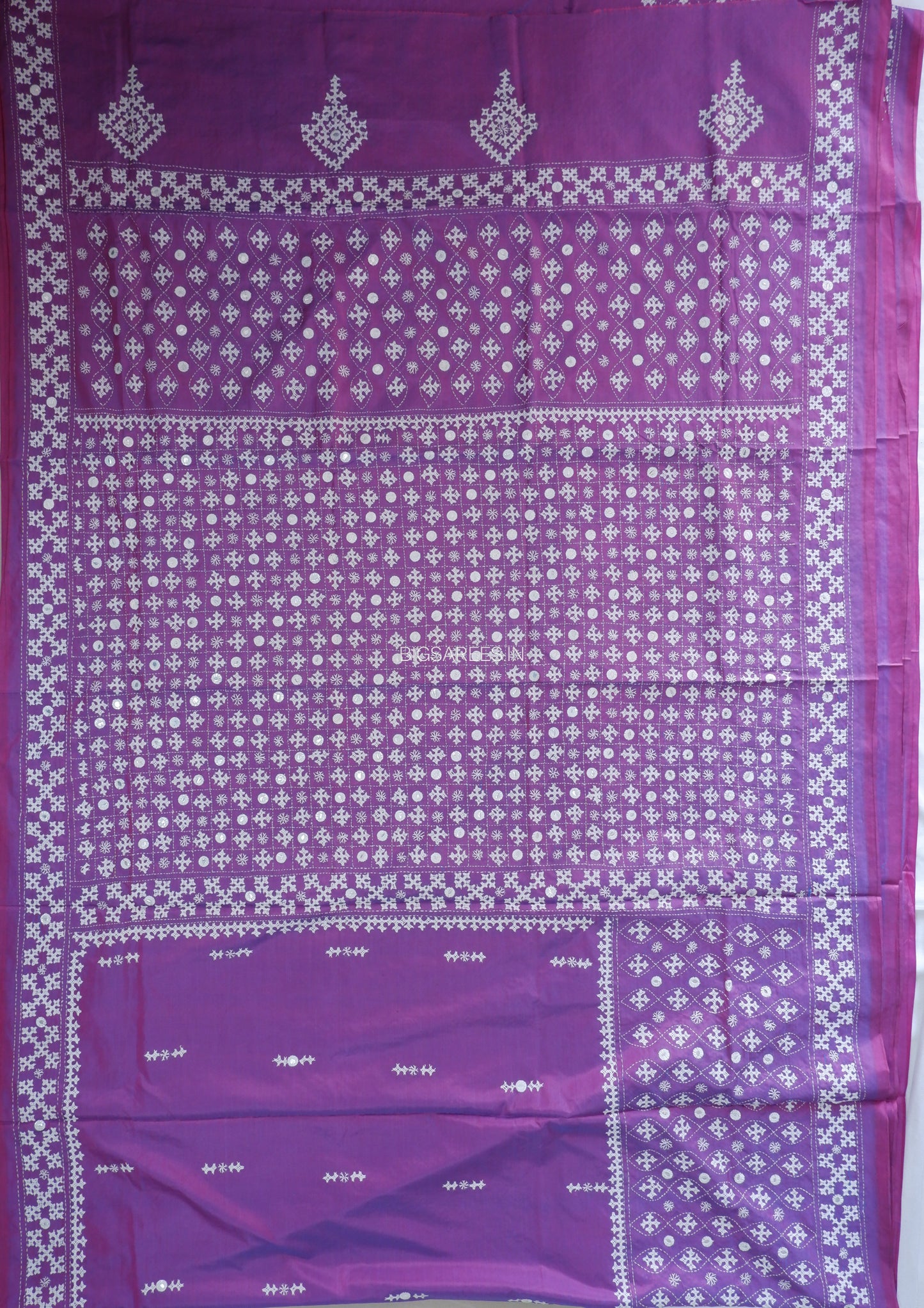Kutchi/Gujarati Stitch Hand Embroidered Saree | Art Silk | Foil Mirror | Light Purple