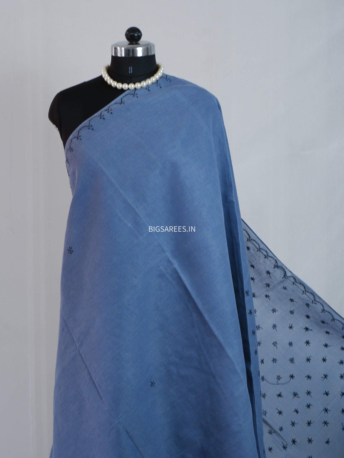 Chikankari Hand-Embroidered Saree | Cotton | Grey