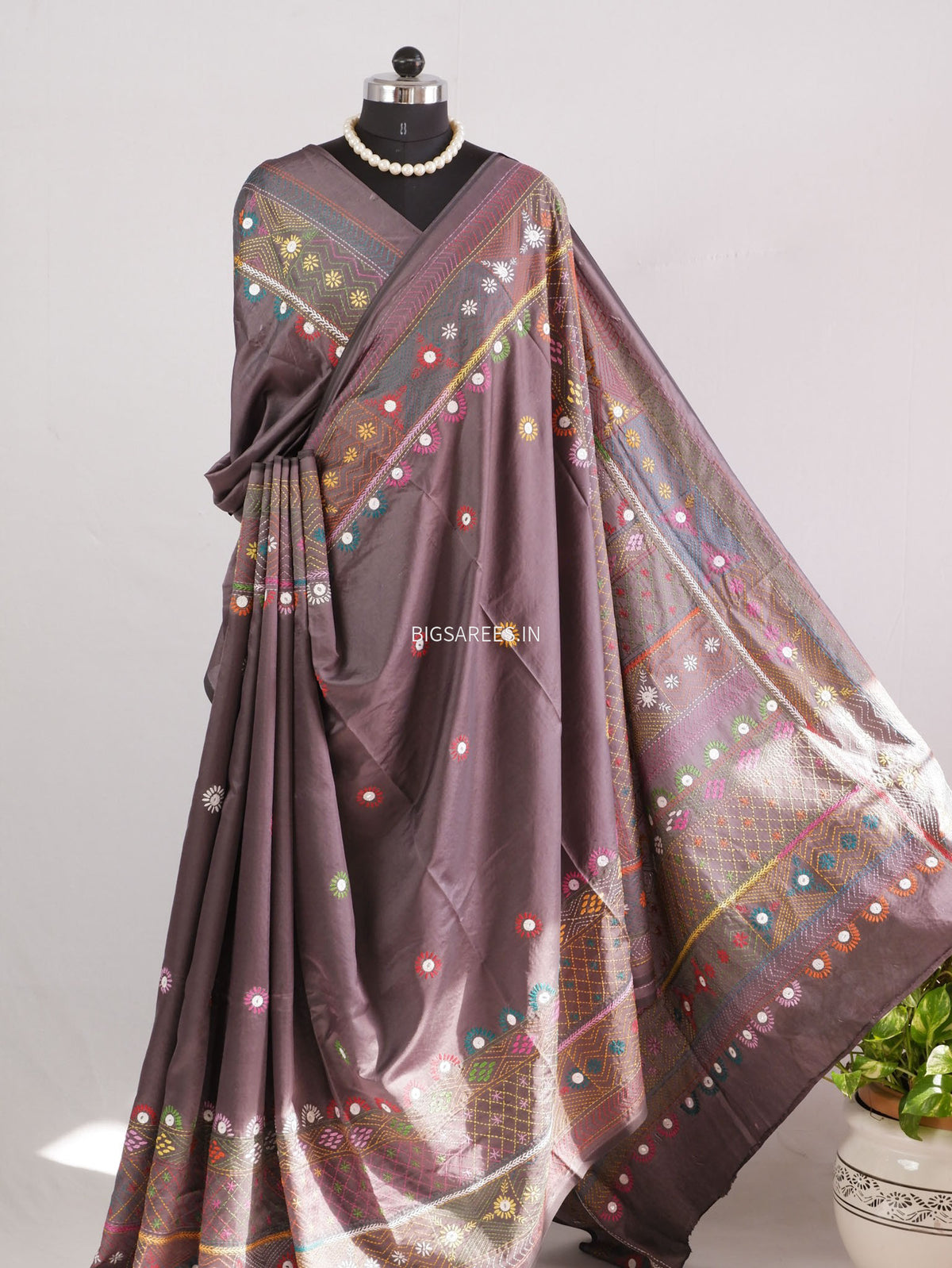 Lambani Hand-Embroidered Saree | Art Silk | Grey