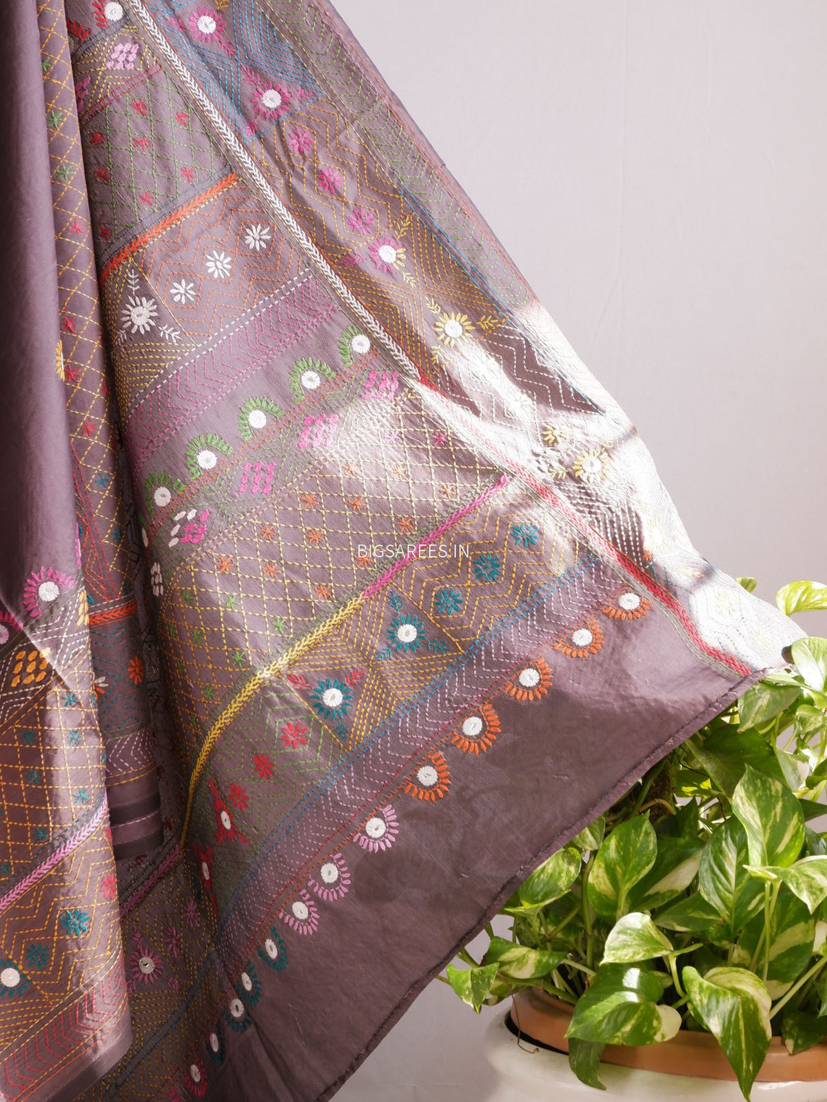 Lambani Hand-Embroidered Saree | Art Silk | Grey
