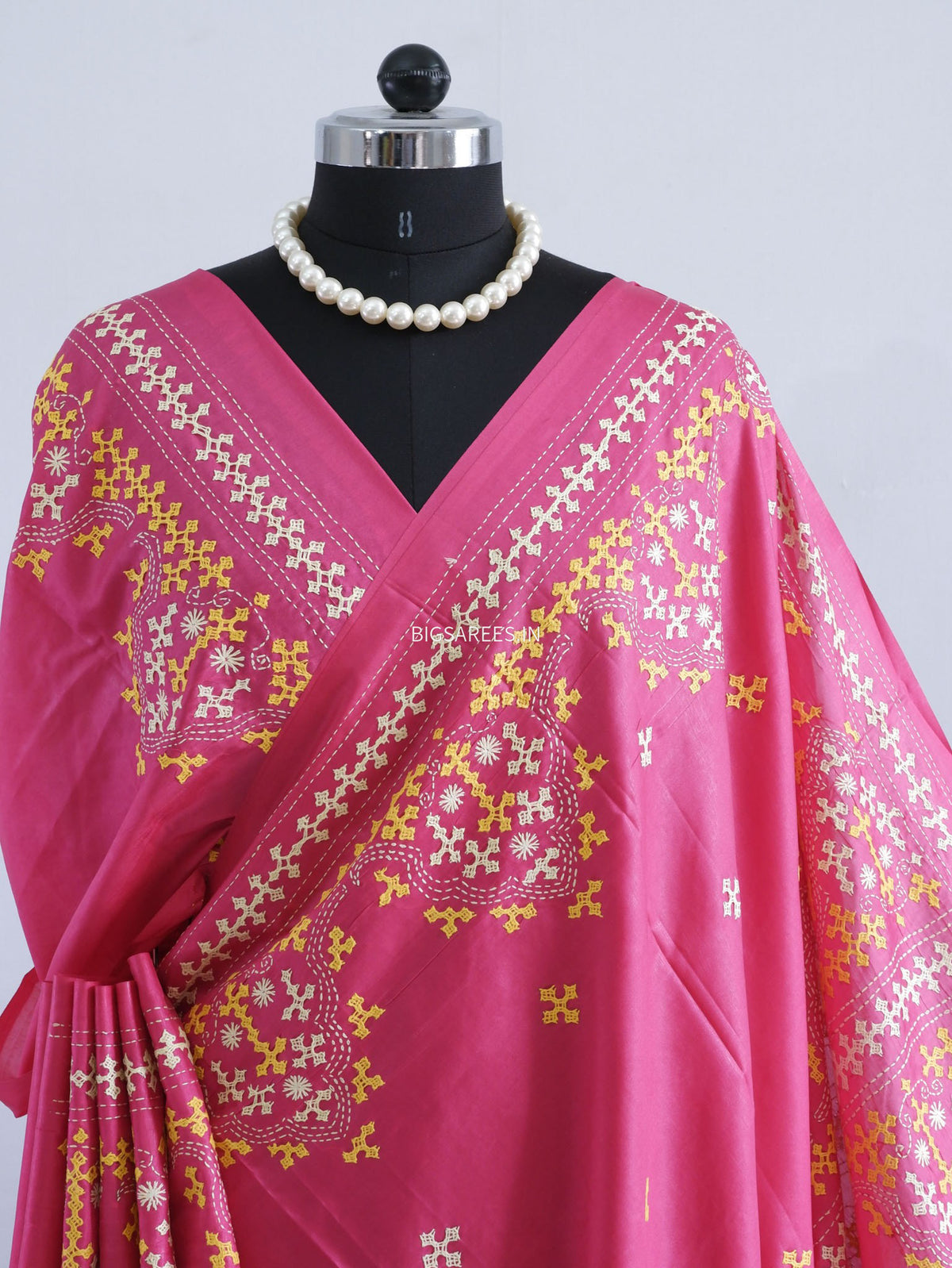 Kutchi/Gujarati Stitch Hand Embroidered Saree | Art Silk | Foil Mirror | Pink