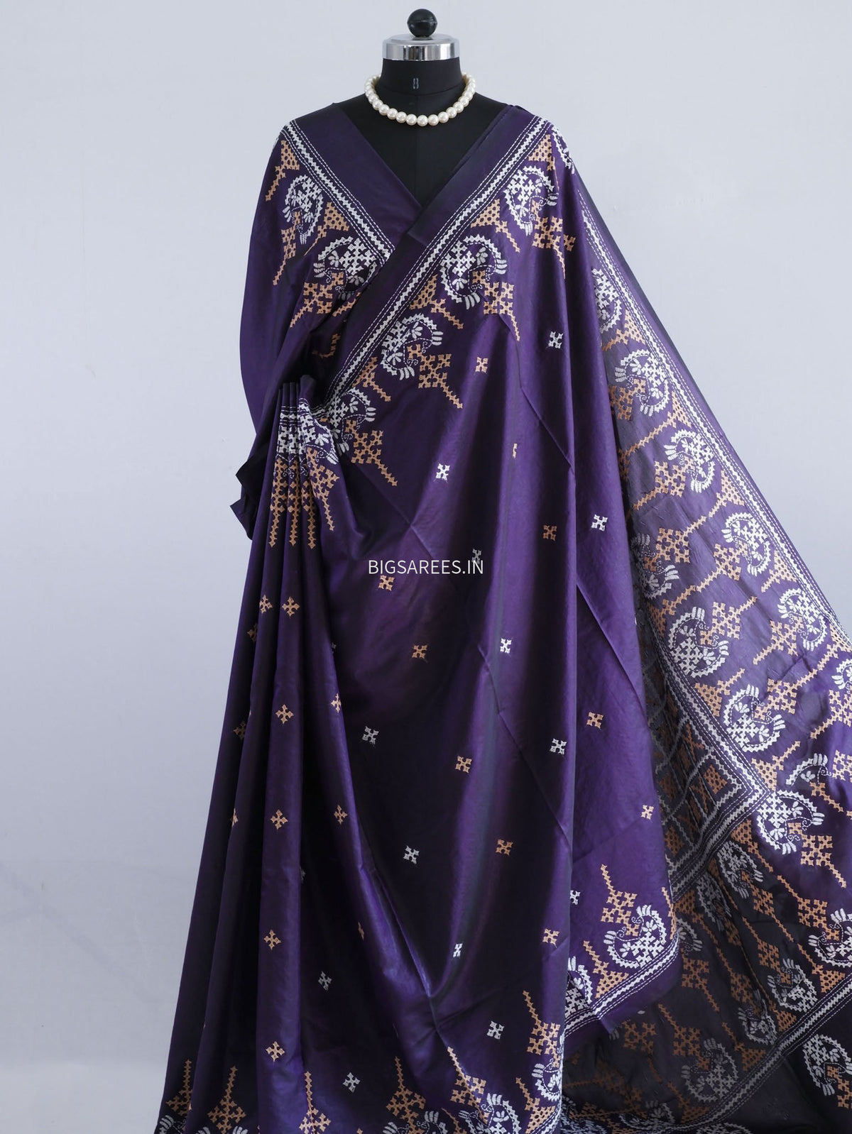 Kutchi/Gujarati Stitch Hand Embroidered Saree | Art Silk | Purple