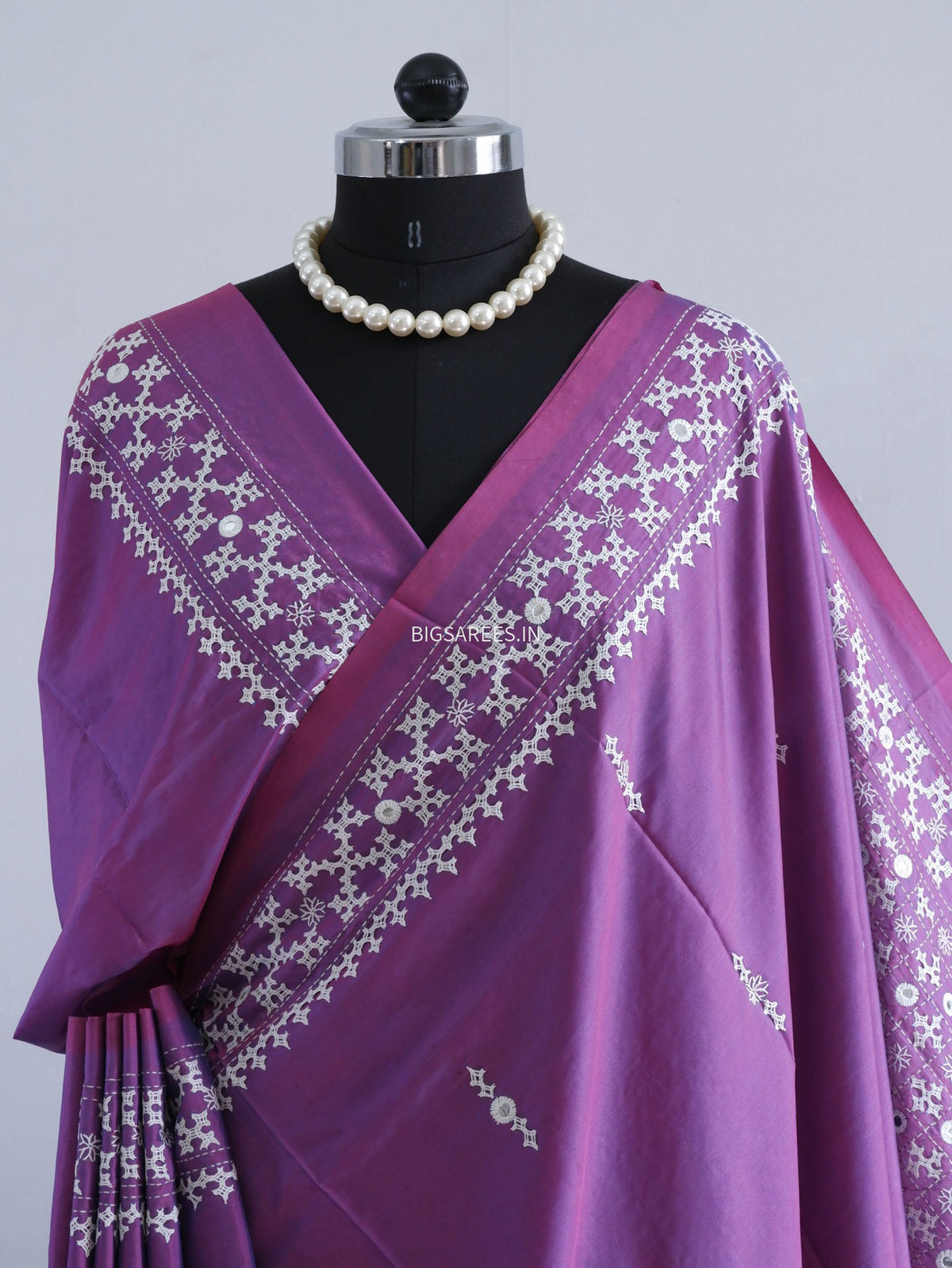 Kutchi/Gujarati Stitch Hand Embroidered Saree | Art Silk | Foil Mirror | Dark Purple (Dual Tone)
