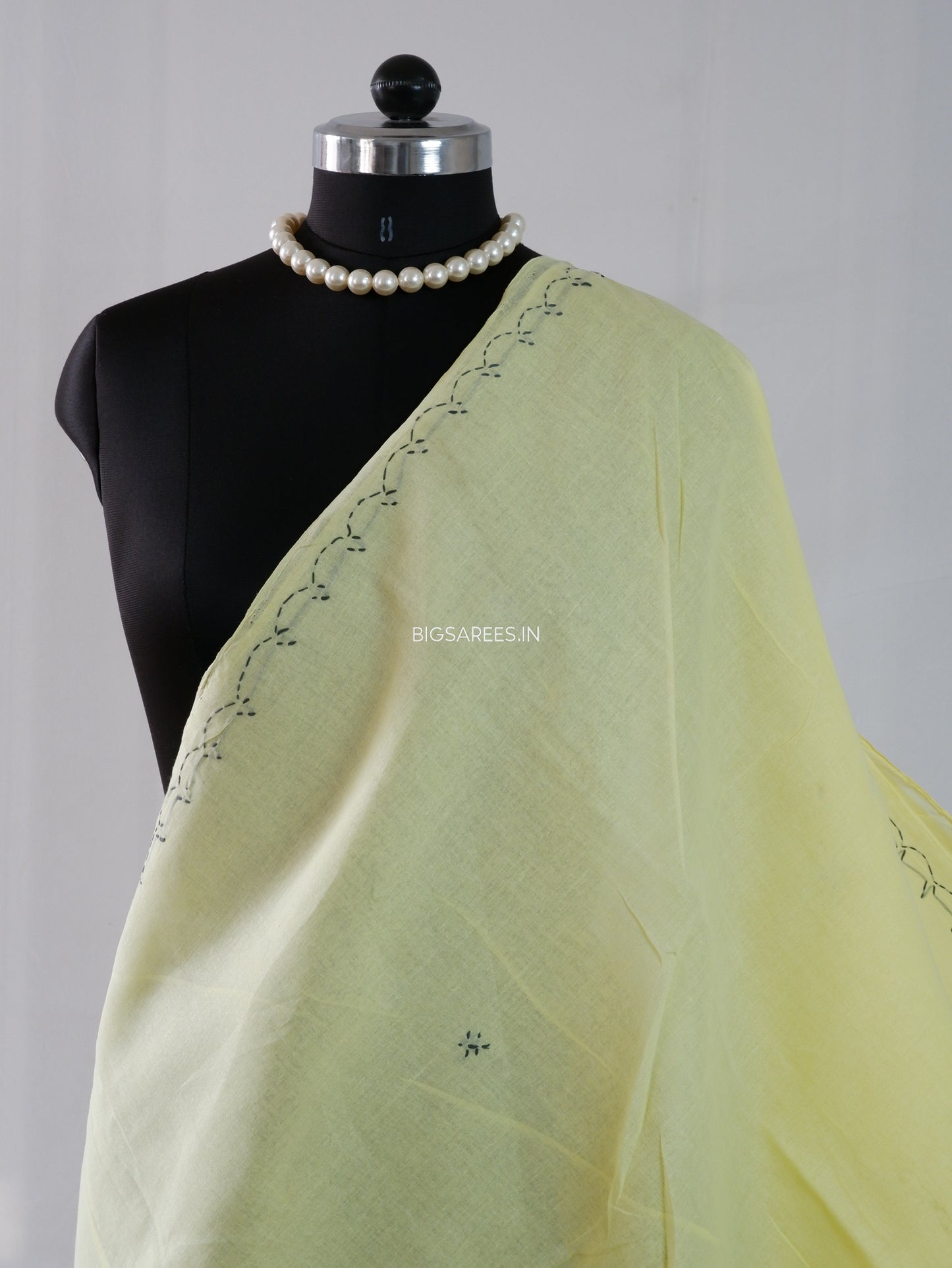 Chikankari Hand-Embroidered Saree | Cotton | Cream