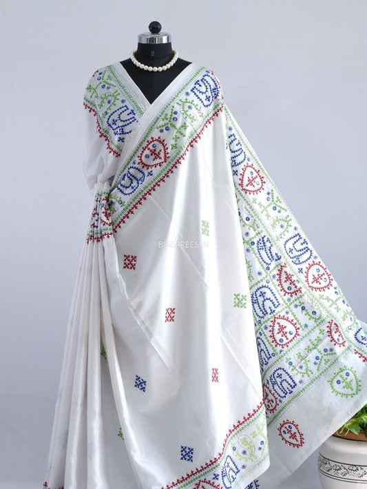 Kutchi/Gujarati Stitch Hand Embroidered Saree | Art Silk | Foil Mirror | White