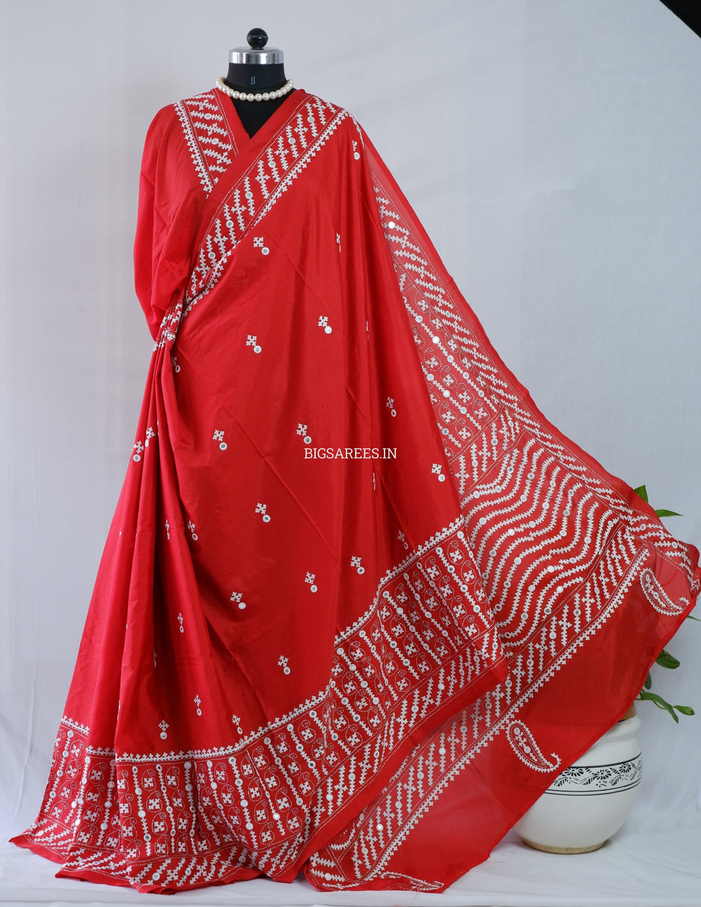 Kutchi/Gujarati Stitch Hand Embroidered Saree | Art Silk | Foil Mirror | Red