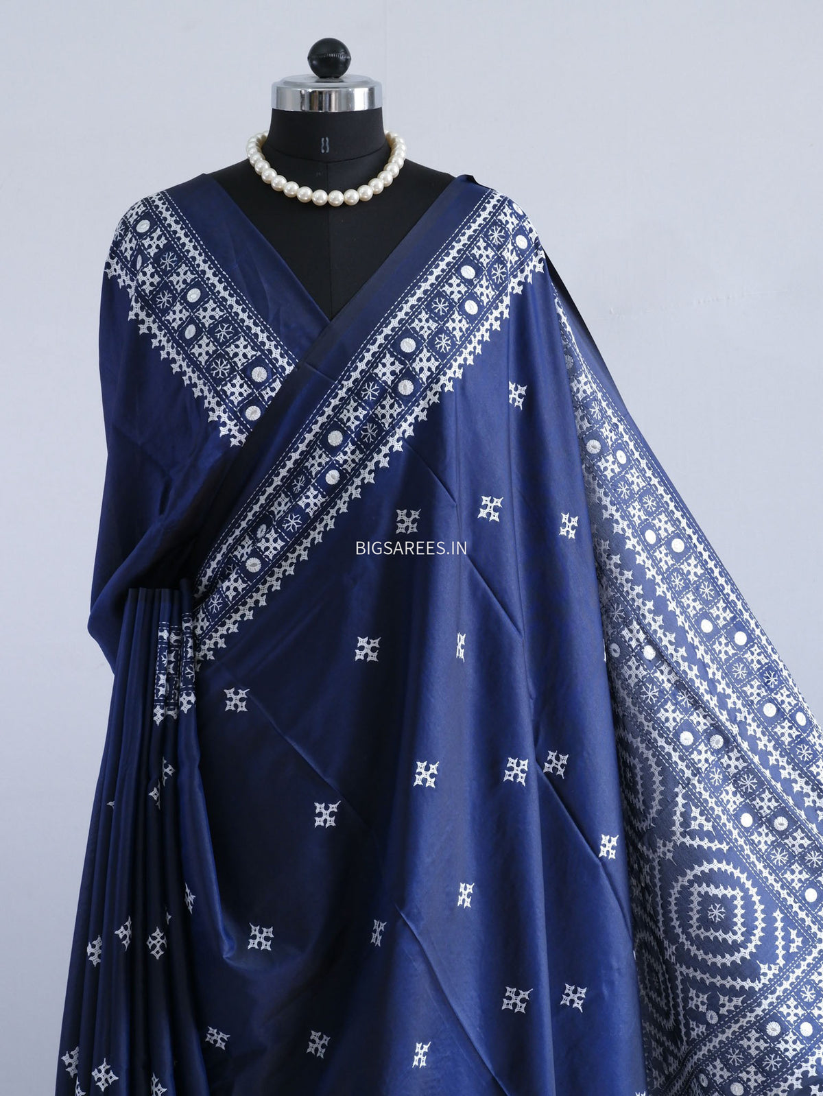 Kutchi/Gujarati Stitch Hand Embroidered Saree | Art Silk | Foil Mirror | Night Blue