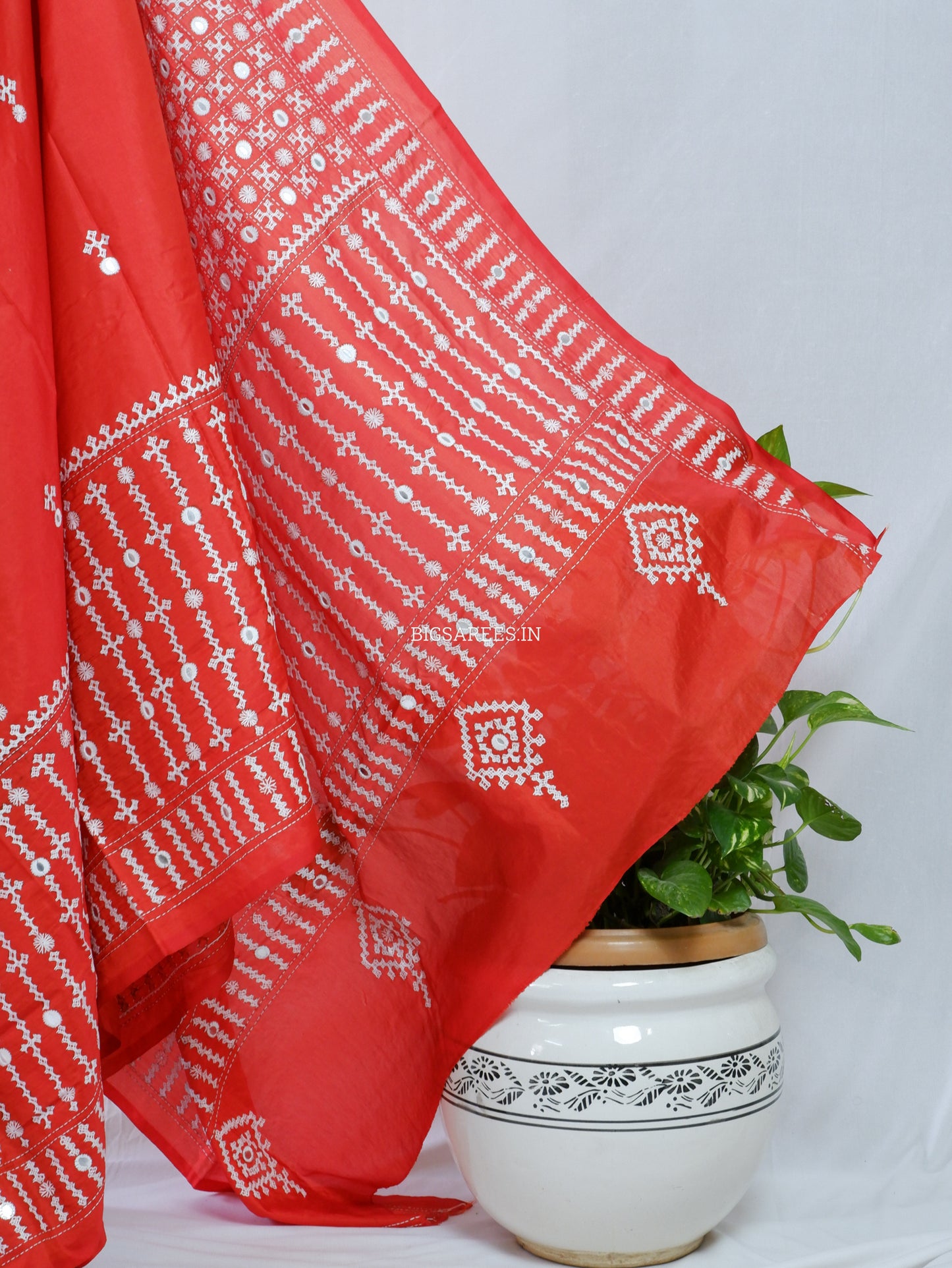 Kutchi/Gujarati Stitch Hand Embroidered Saree | Art Silk | Foil Mirror | Red