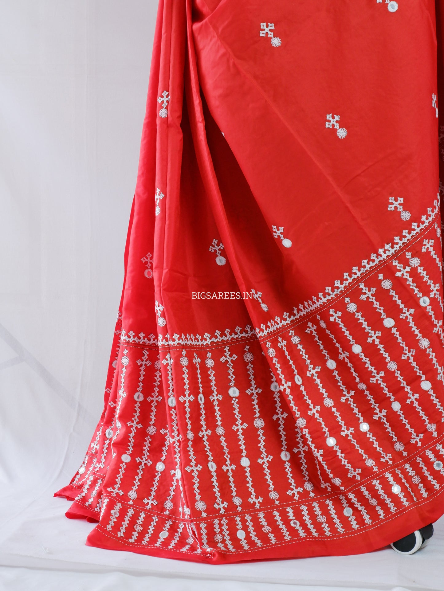 Kutchi/Gujarati Stitch Hand Embroidered Saree | Art Silk | Foil Mirror | Red