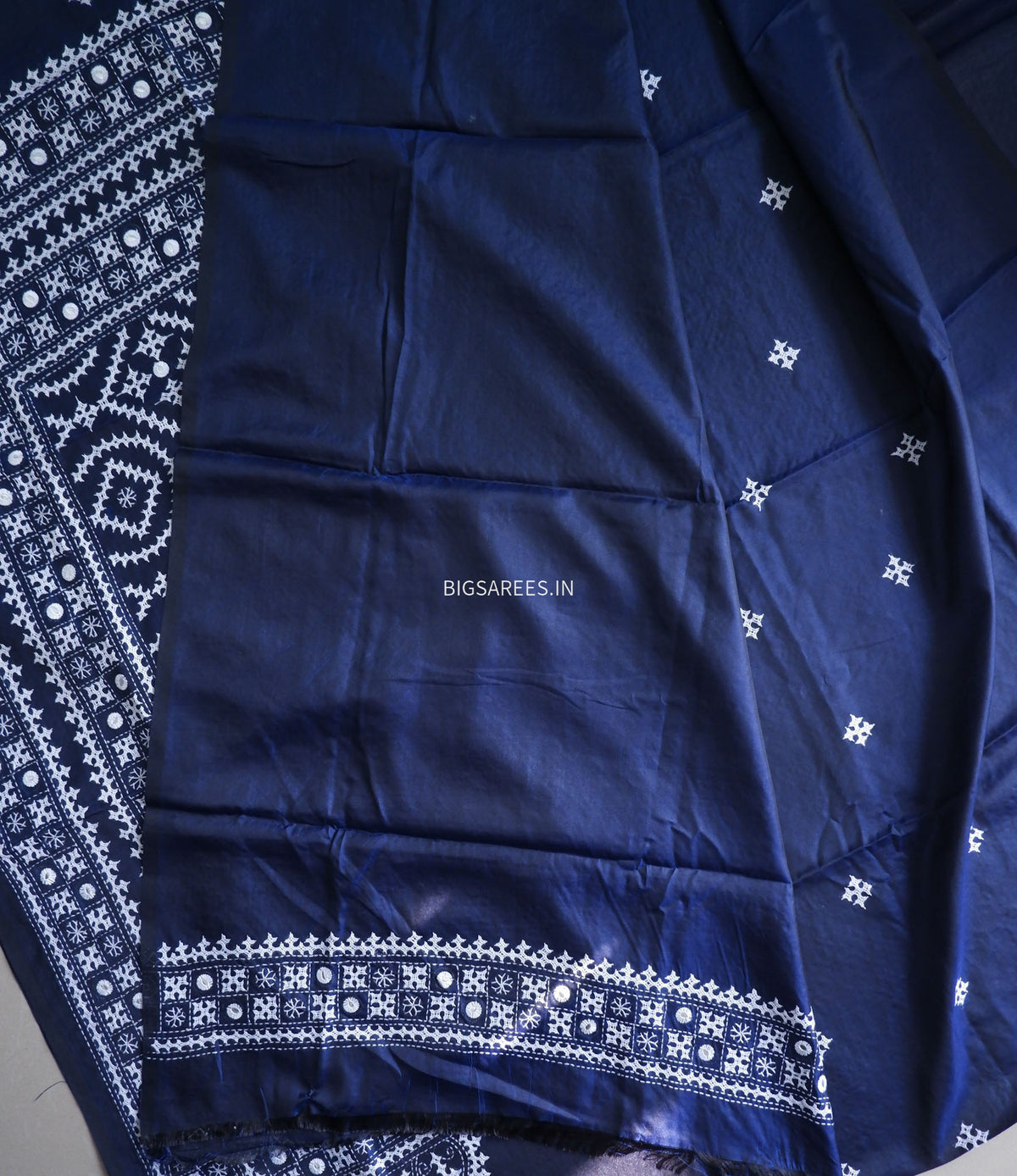 Kutchi/Gujarati Stitch Hand Embroidered Saree | Art Silk | Foil Mirror | Night Blue