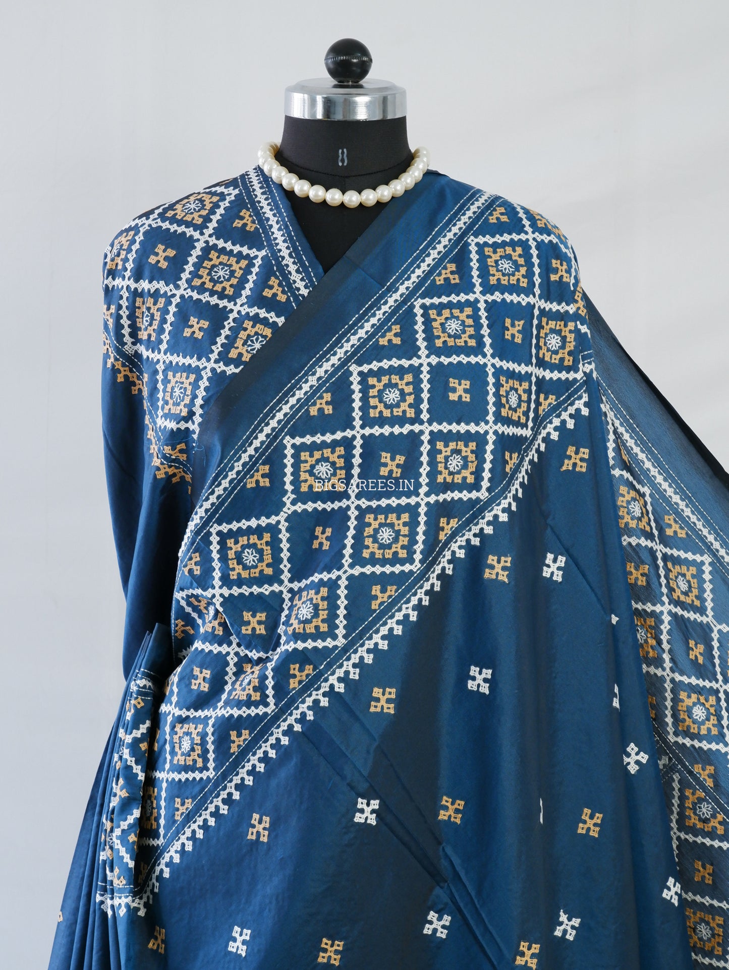 Kutchi/Gujarati Hand Embroidered Saree  | Blended Bangalore Silk / Art Silk | Peacock Blue