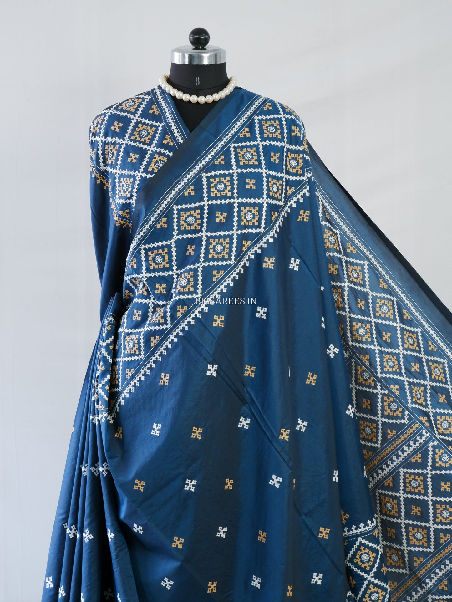 Kutchi/Gujarati Hand Embroidered Saree  | Blended Bangalore Silk / Art Silk | Peacock Blue