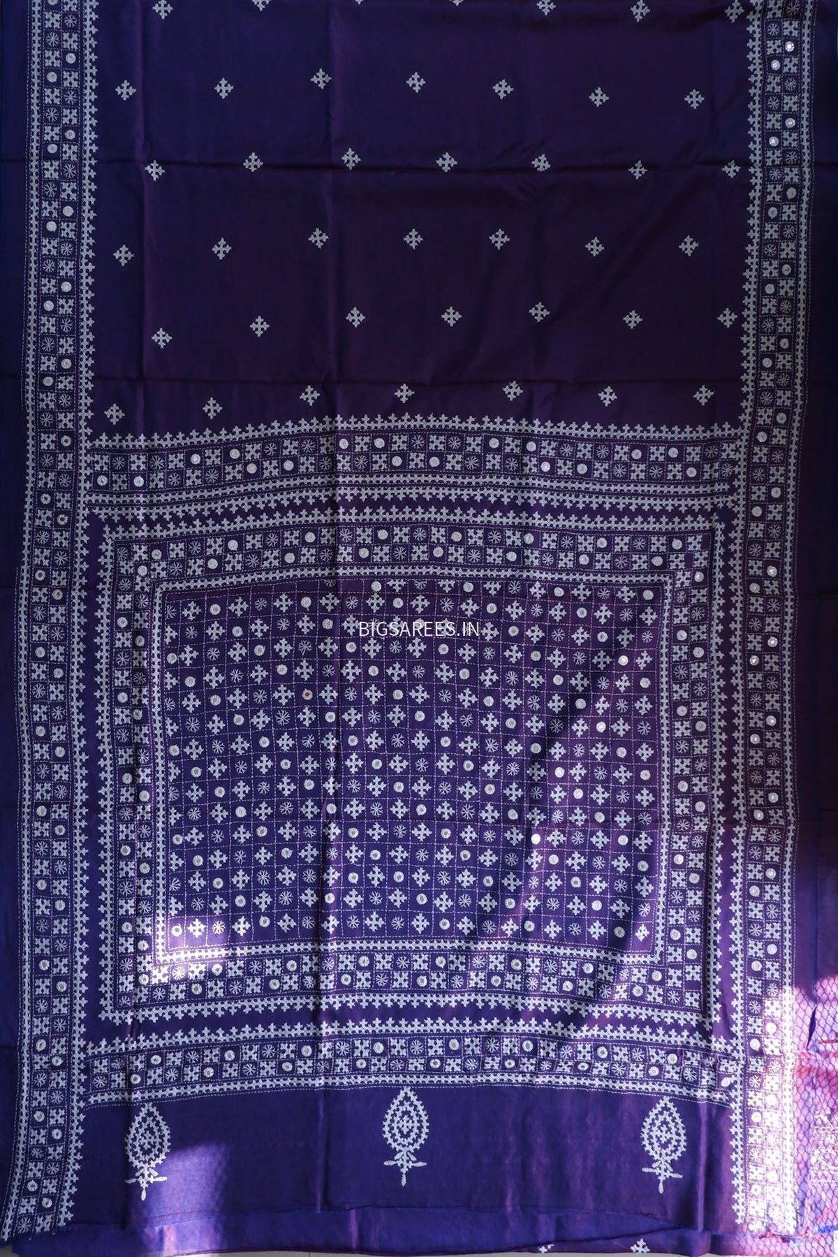 Kutchi/Gujarati Stitch Hand Embroidered Saree | Art Silk | Foil Mirror | Purple (Dual Tone)