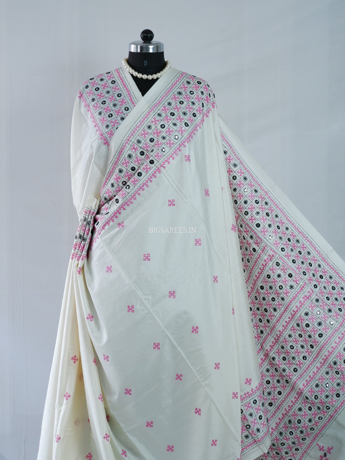 Kutchi/Gujarati Stitch Hand Embroidered Saree | Art Silk | Foil Mirror | White