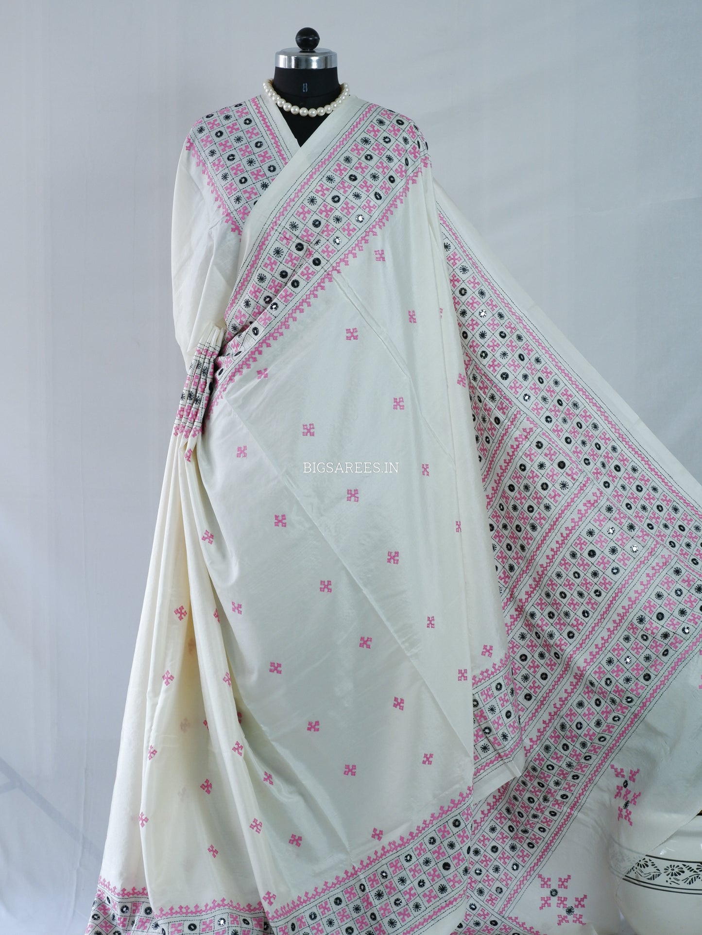 Kutchi/Gujarati Stitch Hand Embroidered Saree | Art Silk | Foil Mirror | White