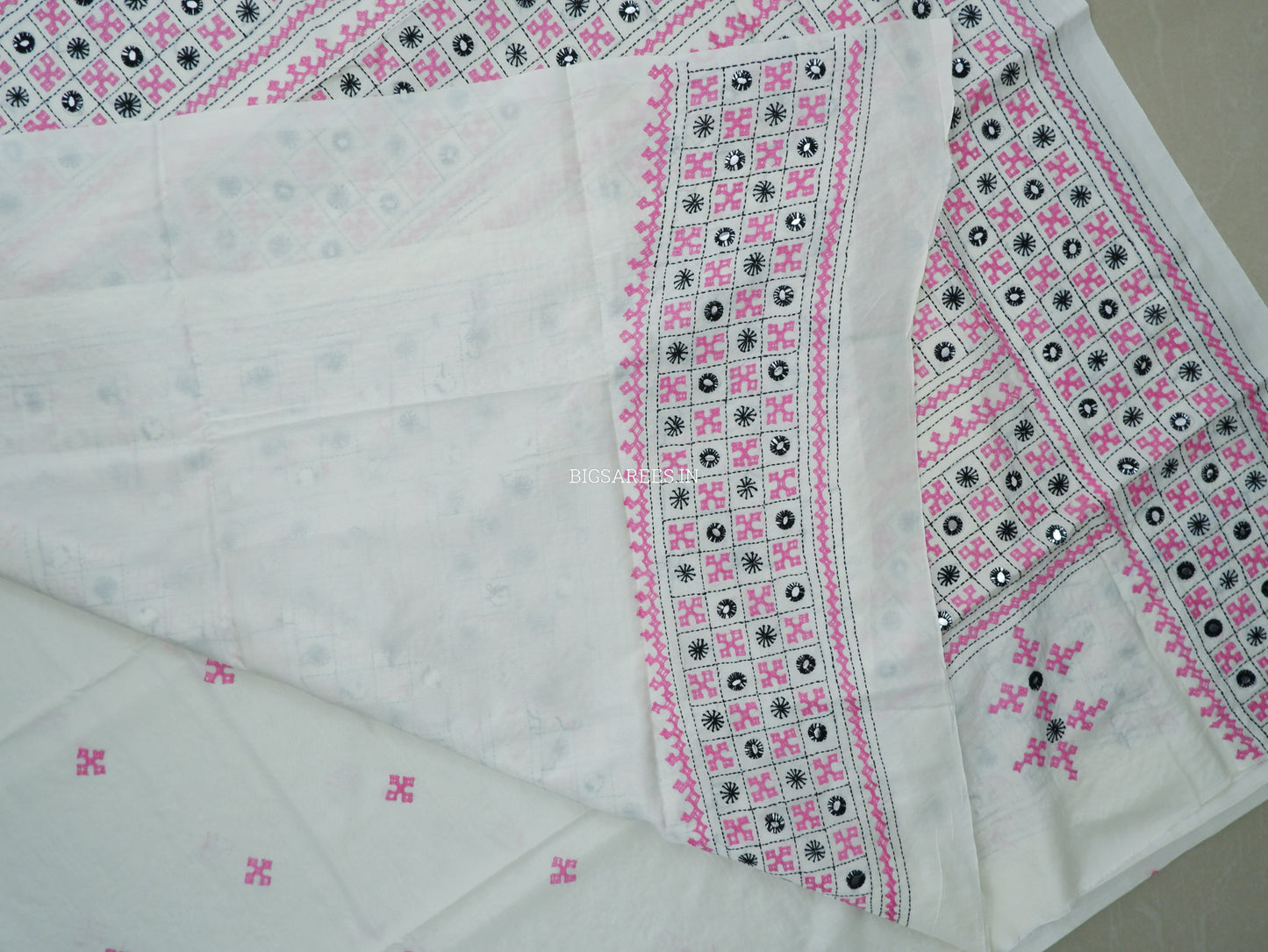 Kutchi/Gujarati Stitch Hand Embroidered Saree | Art Silk | Foil Mirror | White
