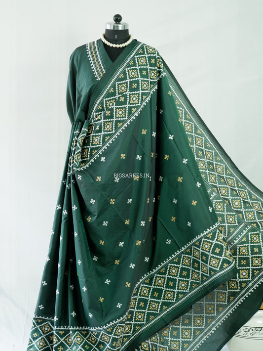 Kutchi/Gujarati Hand Embroidered Saree  | Blended Bangalore Silk / Art Silk | Forest Green