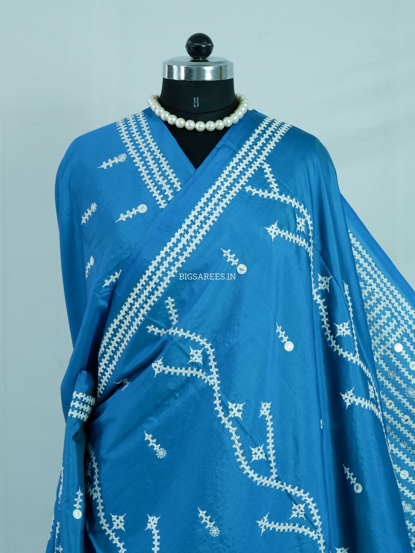 Kutchi/Gujarati Stitch Hand Embroidered Saree | Art Silk | Foil Mirror | Ultramarine Blue