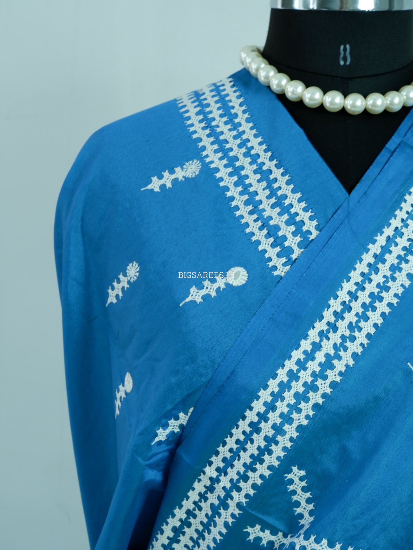 Kutchi/Gujarati Stitch Hand Embroidered Saree | Art Silk | Foil Mirror | Ultramarine Blue