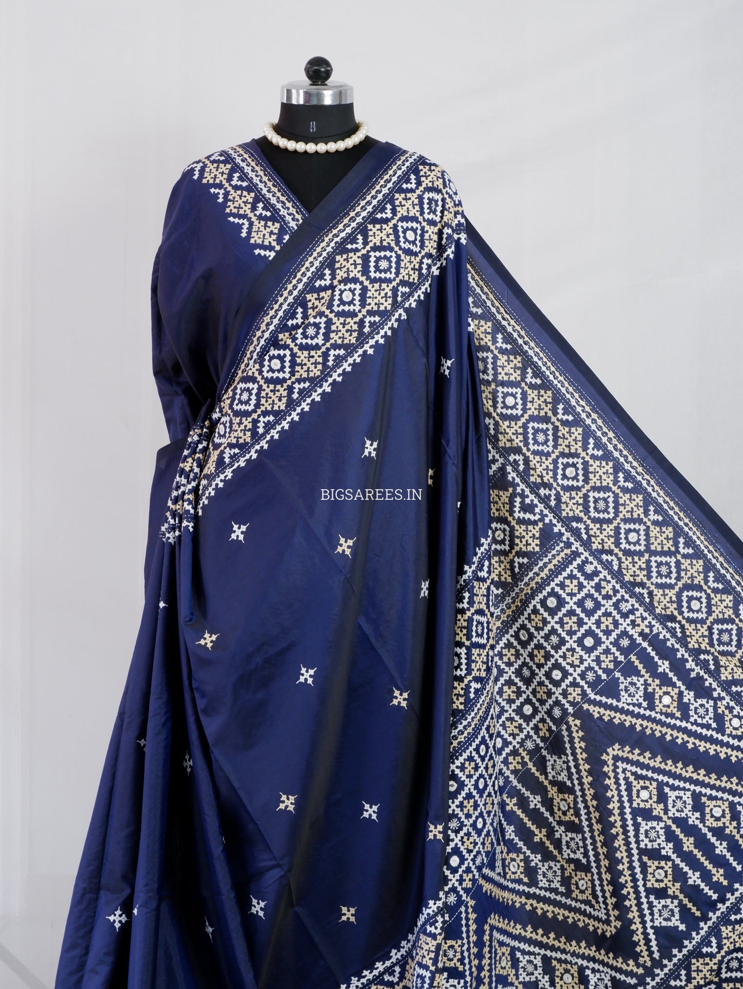 Kutchi/Gujarati Stitch Hand Embroidered Saree | Art Silk | Foil Mirror | Navy Blue