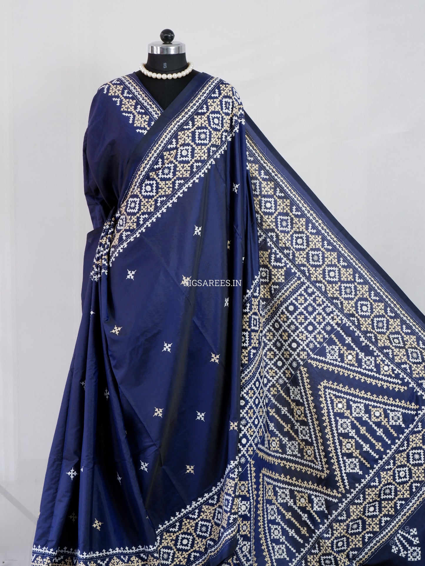 Kutchi/Gujarati Stitch Hand Embroidered Saree | Art Silk | Foil Mirror | Navy Blue