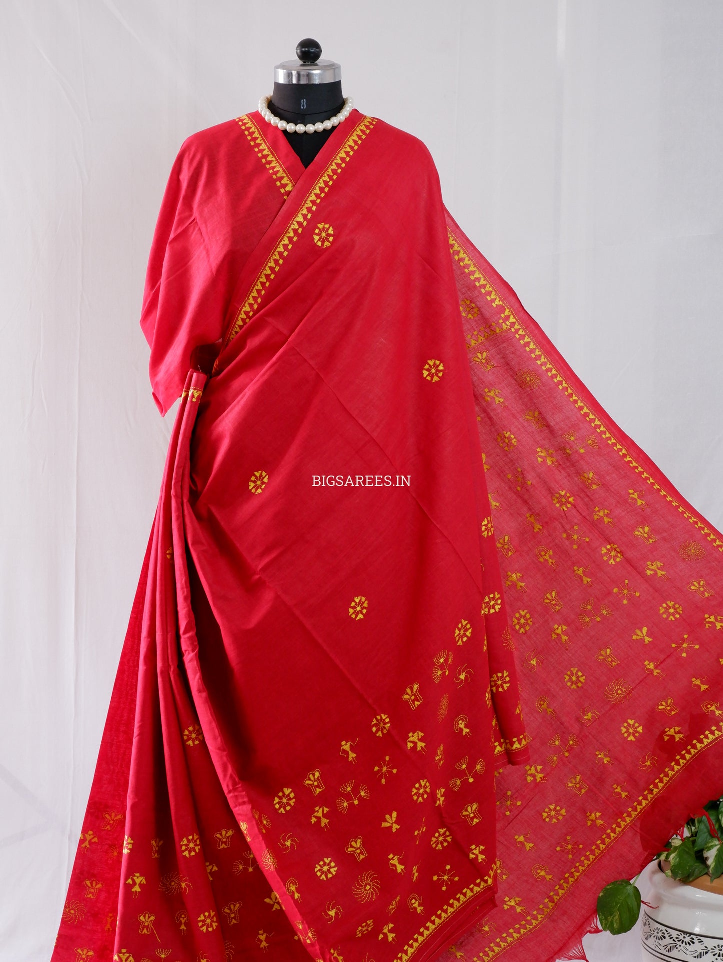 Kantha Stitch Hand-Embroidered Saree | Khadi Cotton | Red